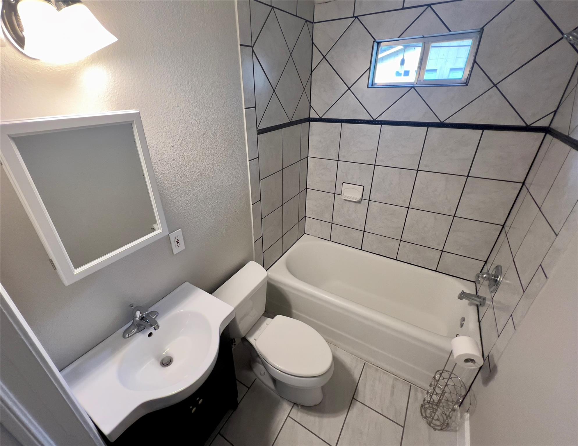 1204 W 22nd St # A, Austin, TX 78705