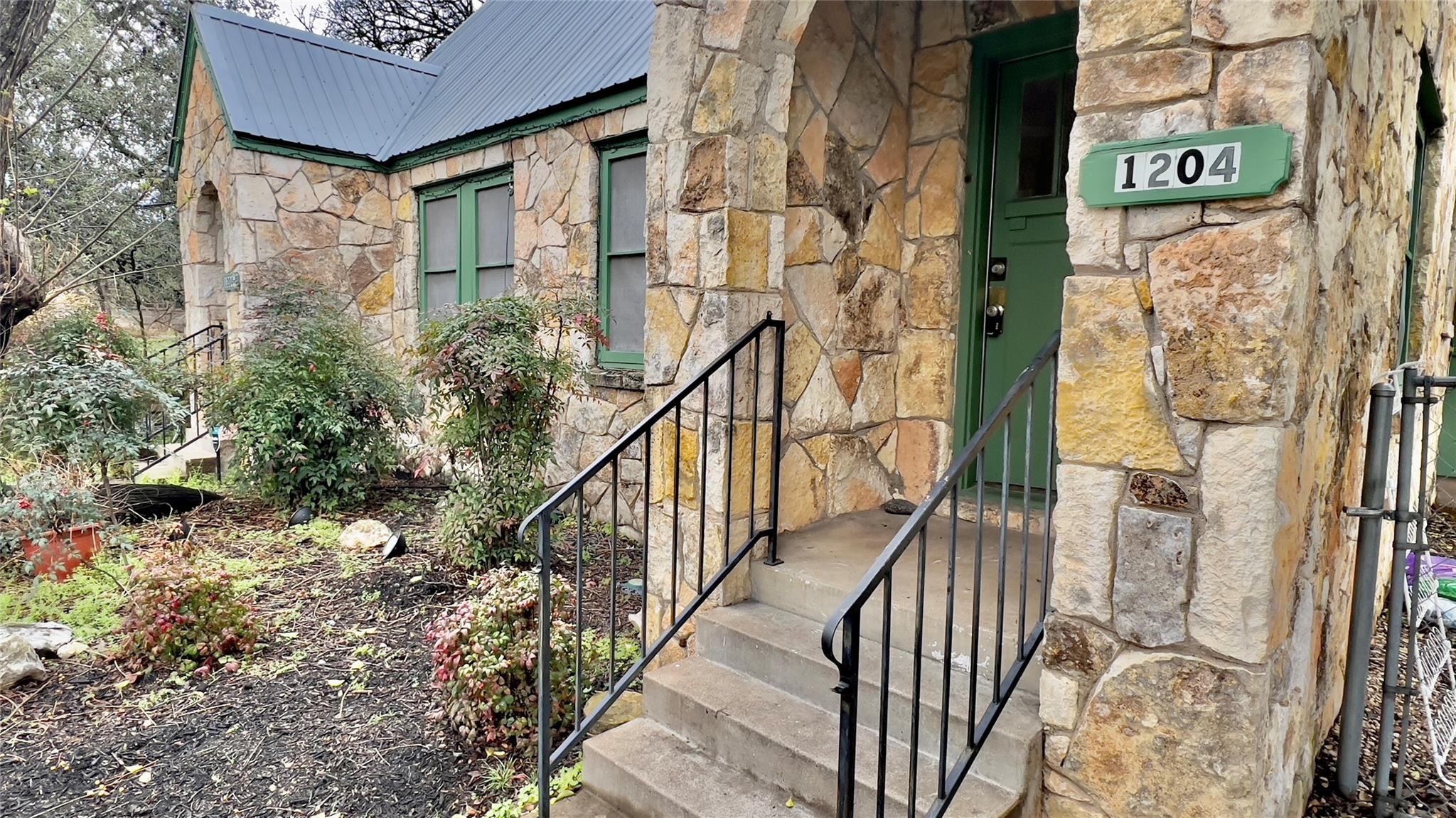 1204 W 22nd St # A, Austin, TX 78705