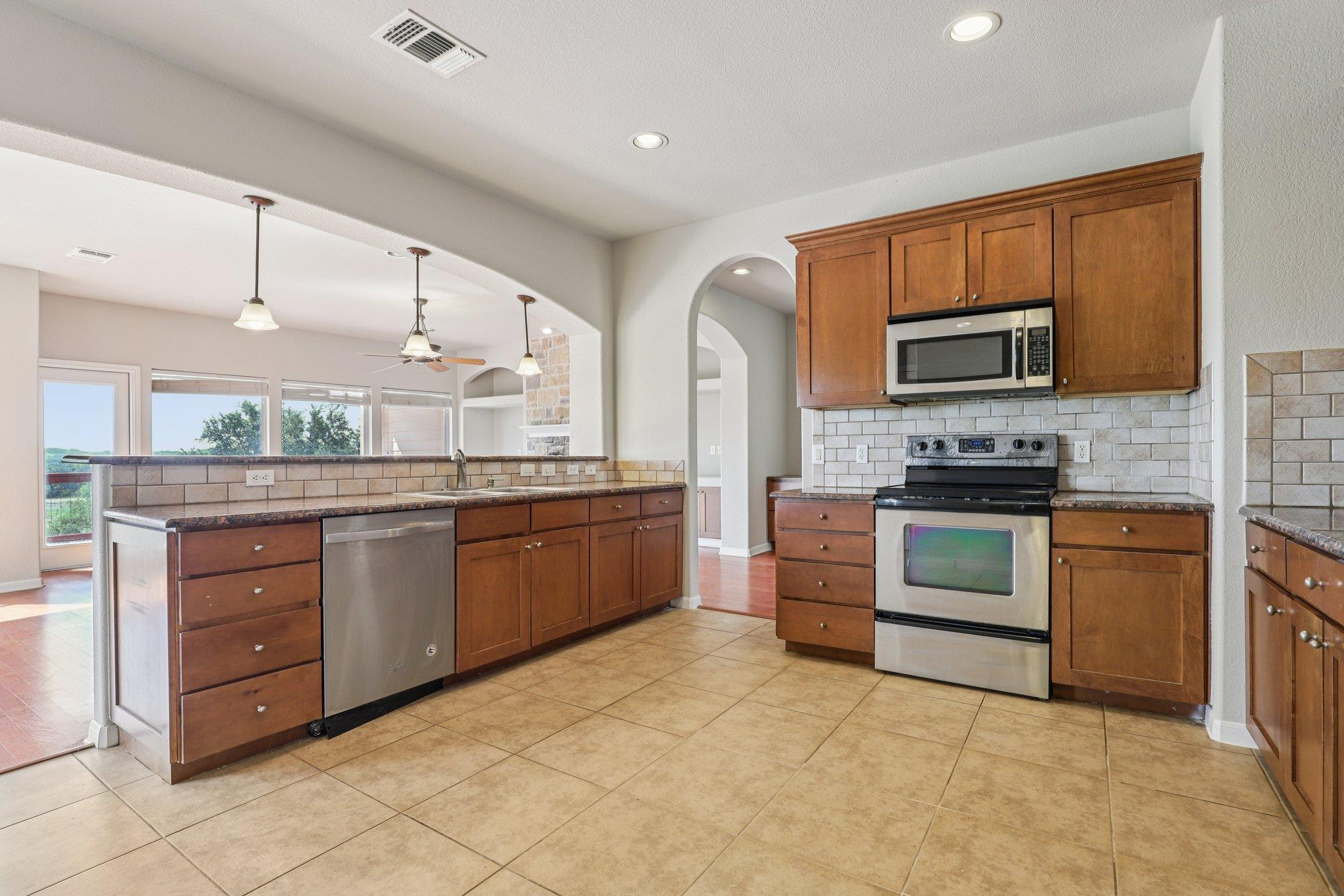 1477 Lavaca, Canyon Lake, TX 78133