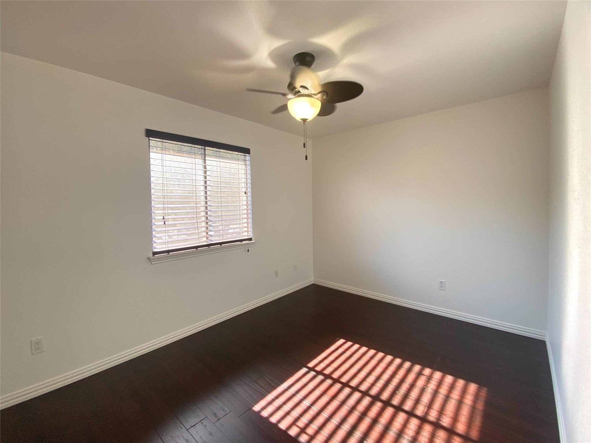 2601 Greenlee Dr, Leander, TX 78641