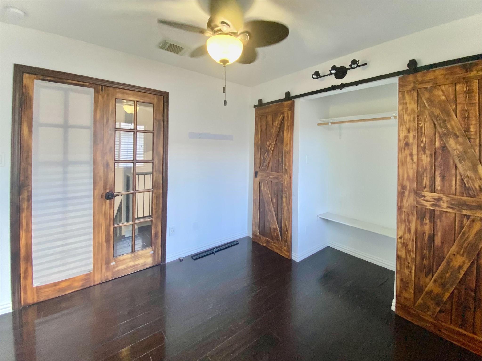 2601 Greenlee Dr, Leander, TX 78641