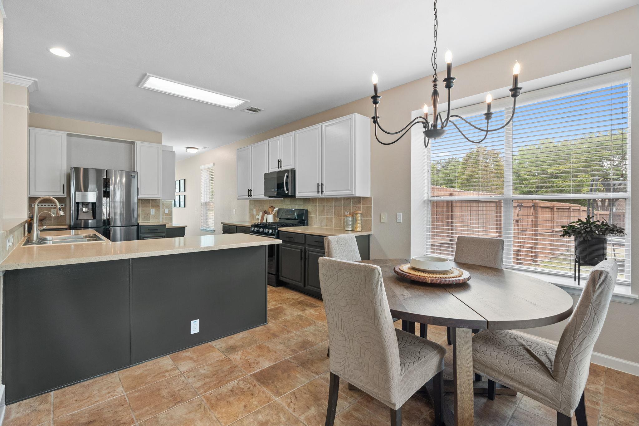 154 Larch Cv, Kyle, TX 78640