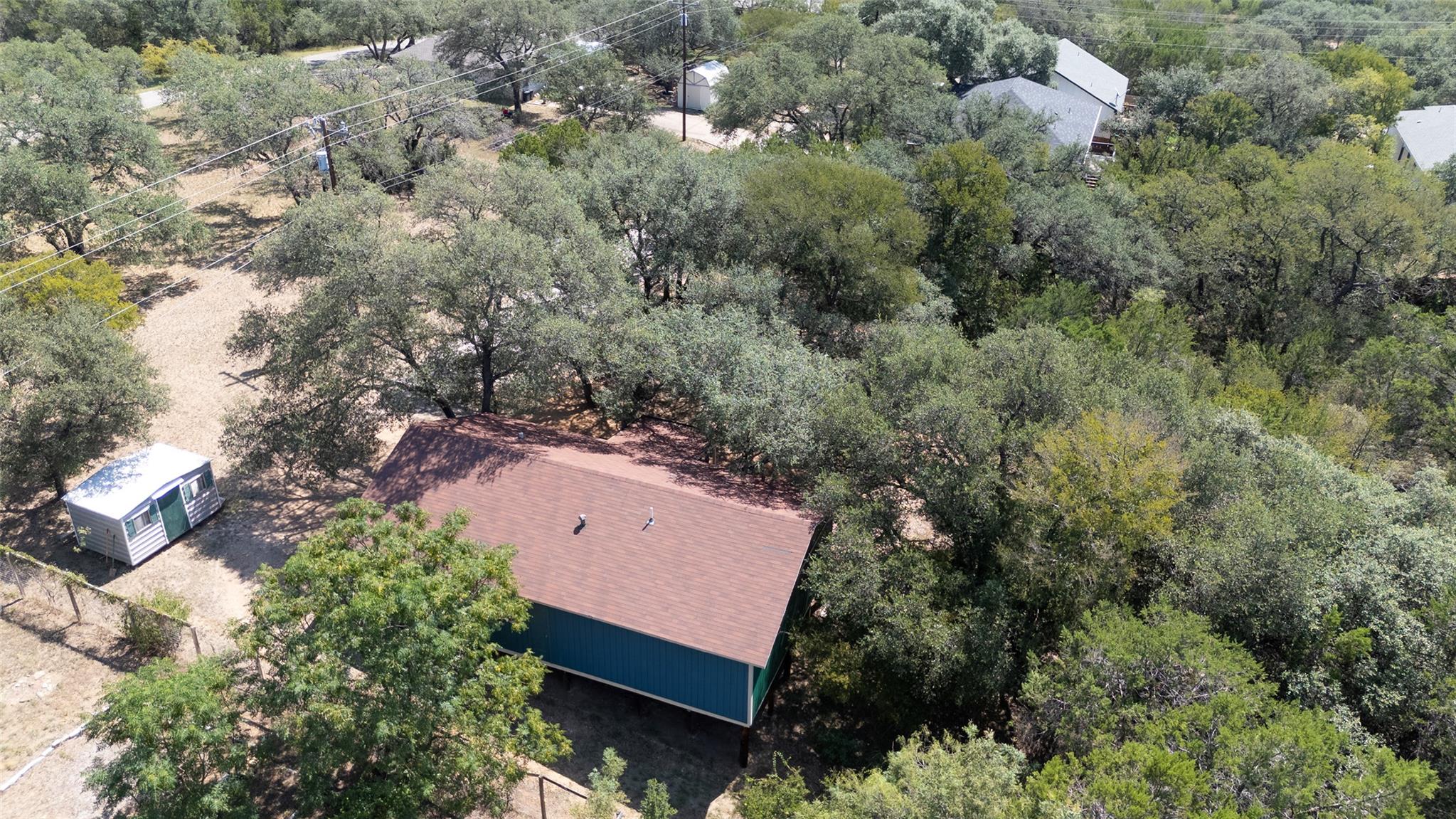 201 Laurel Ln, Spicewood, TX 78669