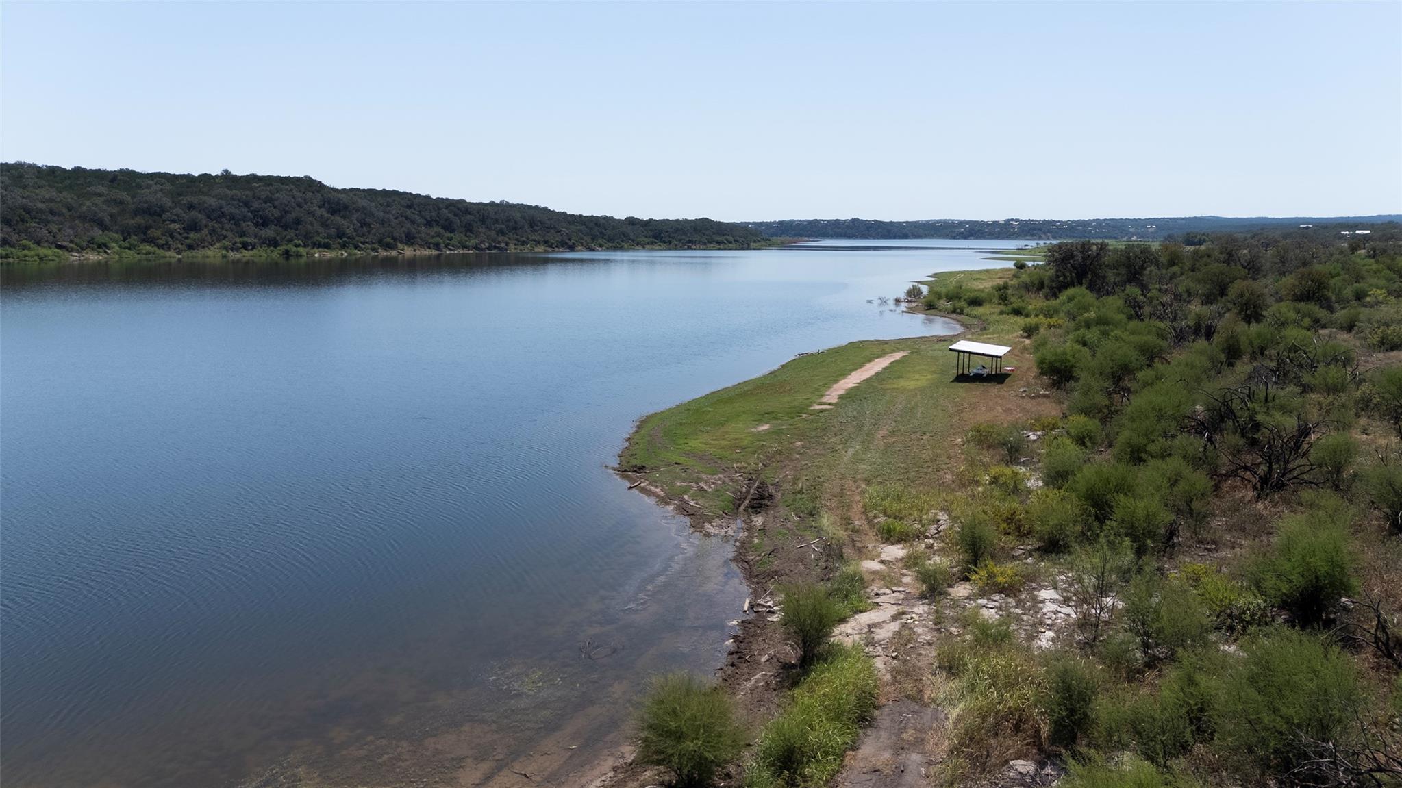 201 Laurel Ln, Spicewood, TX 78669