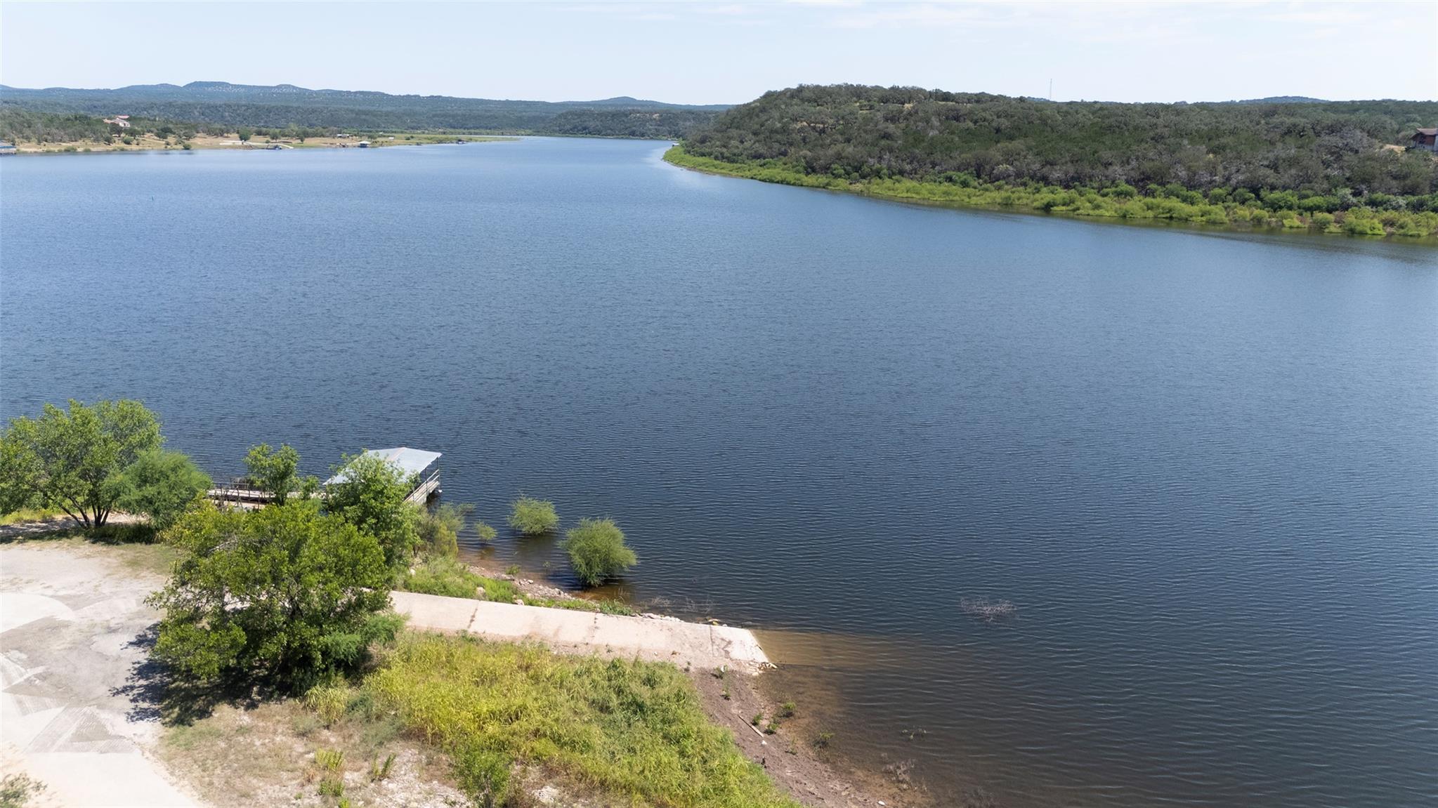 201 Laurel Ln, Spicewood, TX 78669