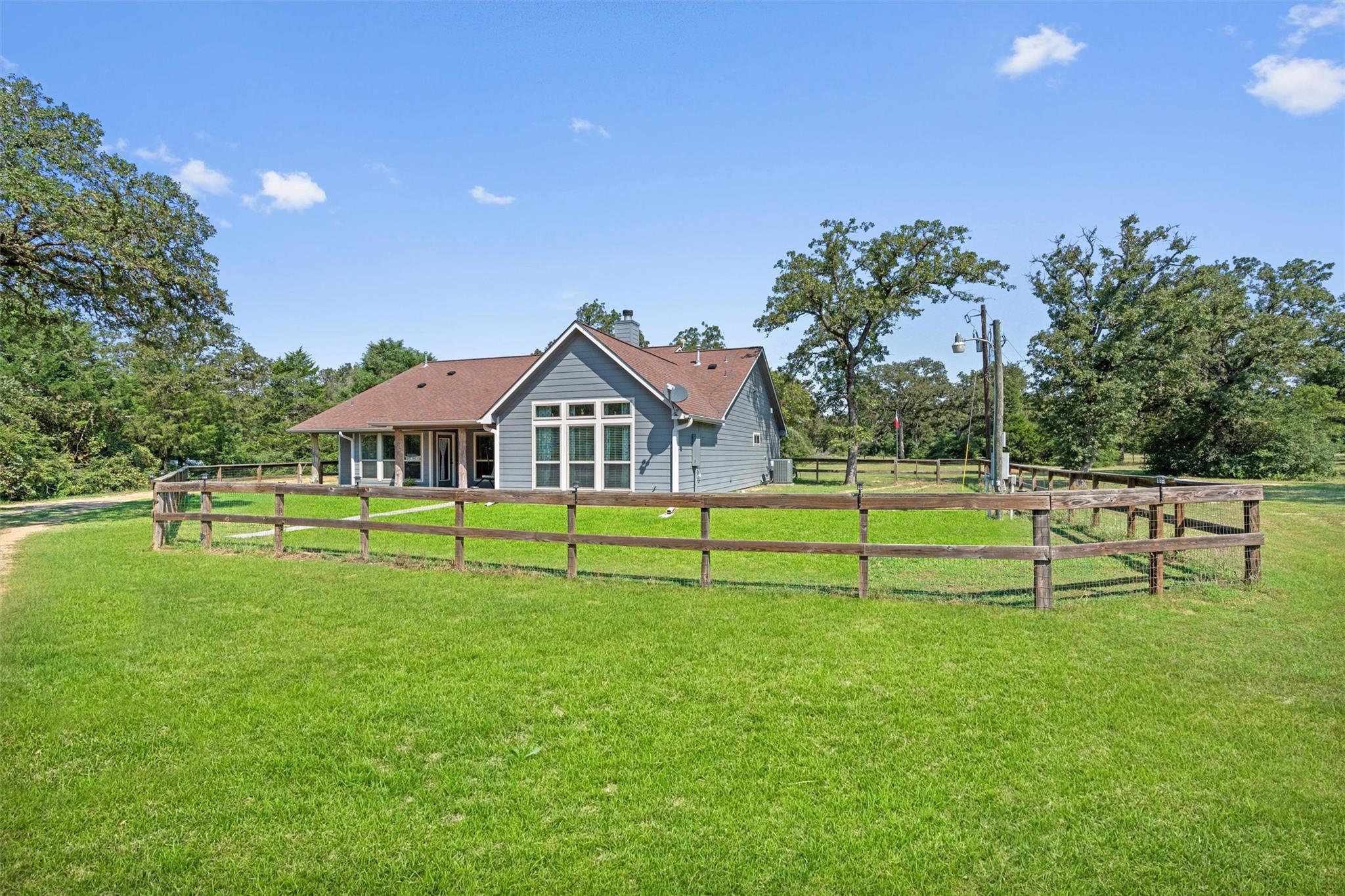 10848 County Road 311, Rockdale, TX 76567