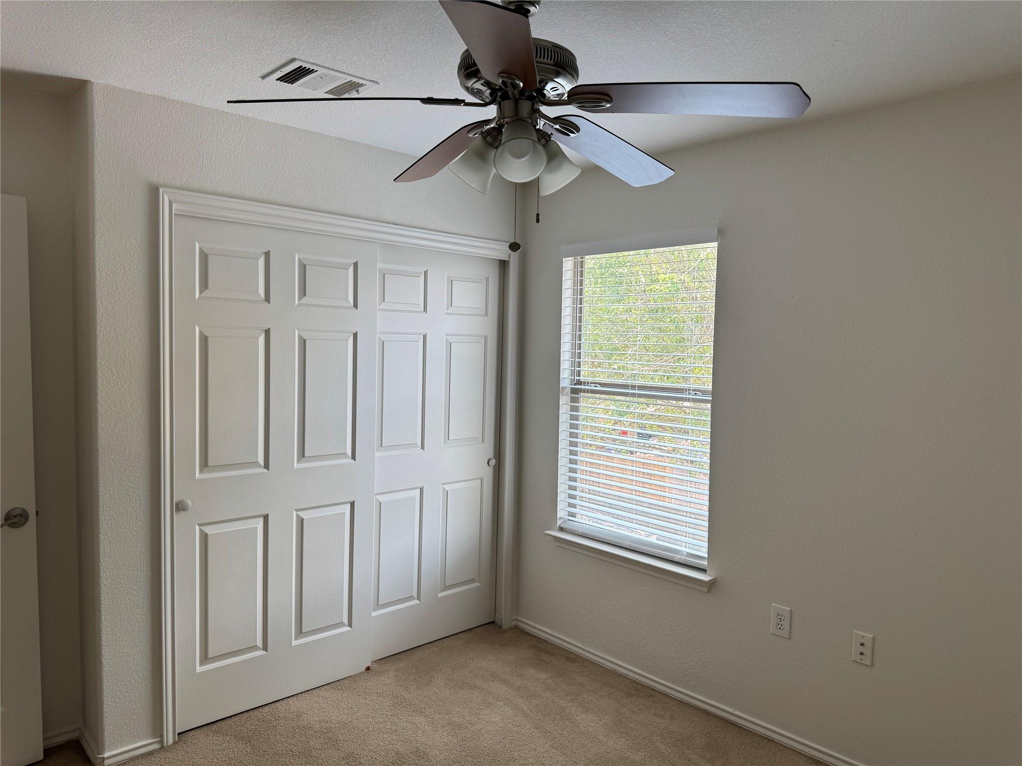 5609 Viewpoint Dr, Austin, TX 78744