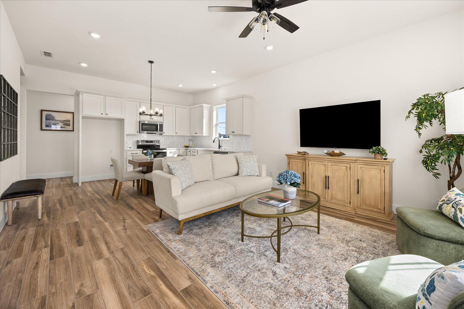 802 S Creek St # 108, Fredericksburg, TX 78624