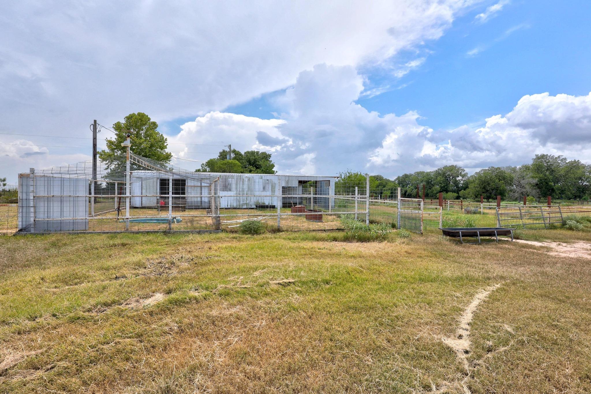 2980 Rabbs Prairie Rd, La Grange, TX 78945
