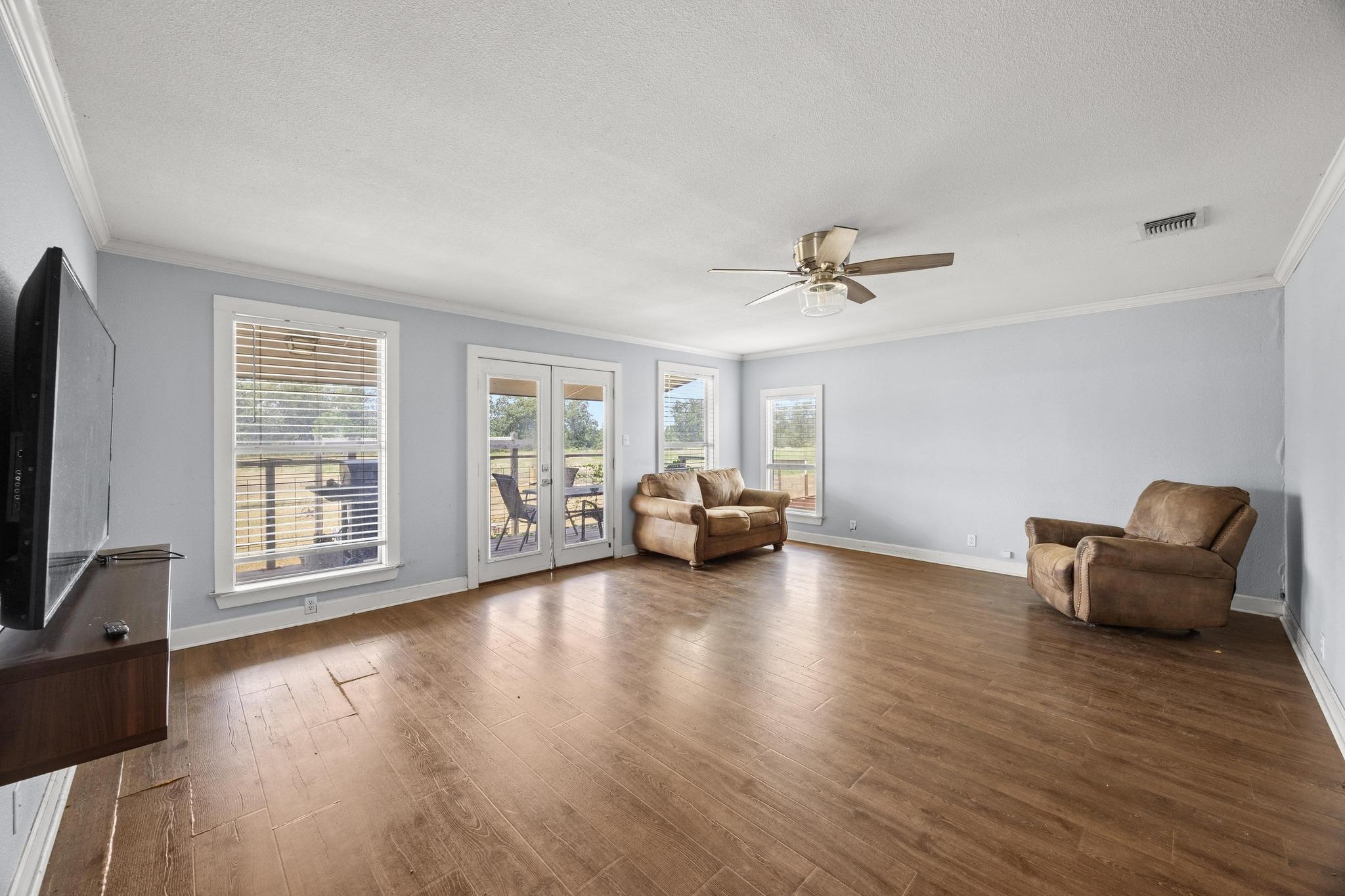 2980 Rabbs Prairie Rd, La Grange, TX 78945