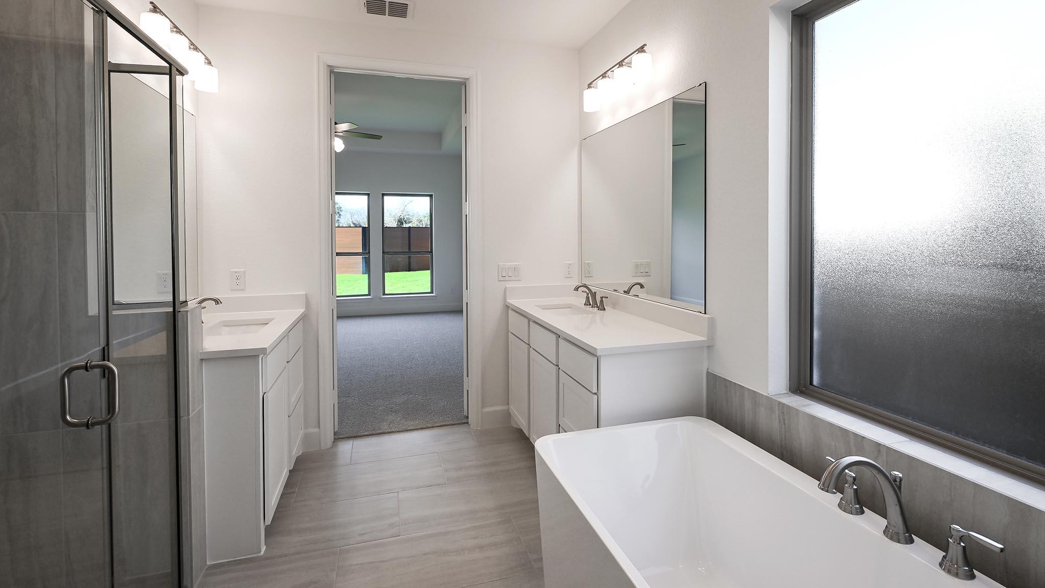 307 Foxfire Cv, Lockhart, TX 78644