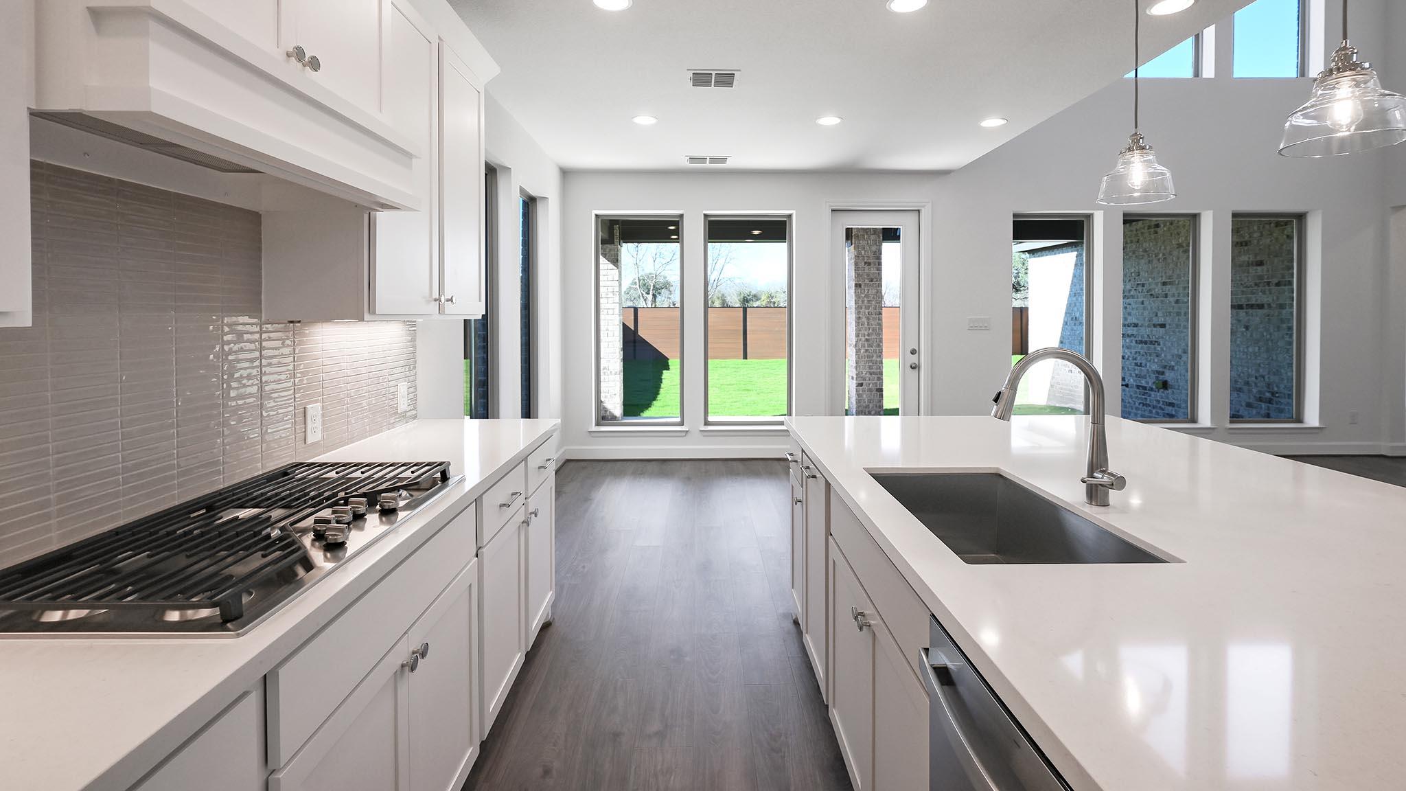 307 Foxfire Cv, Lockhart, TX 78644