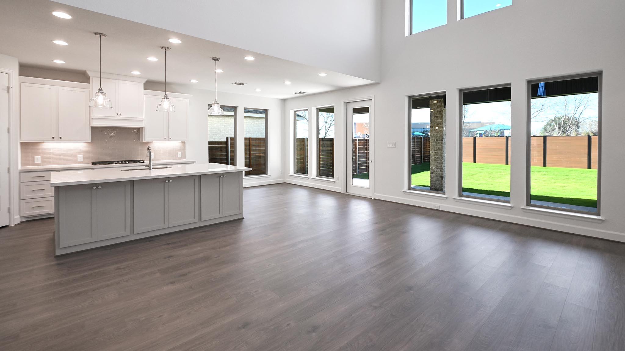 307 Foxfire Cv, Lockhart, TX 78644