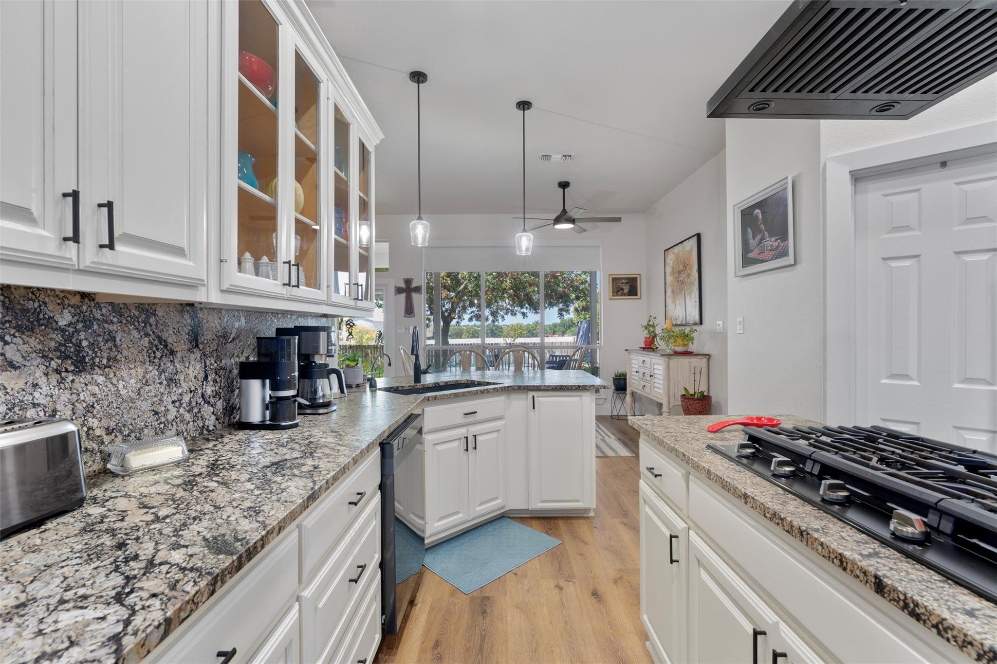 8000 County Road 110 Rd, Round Rock, TX 78665