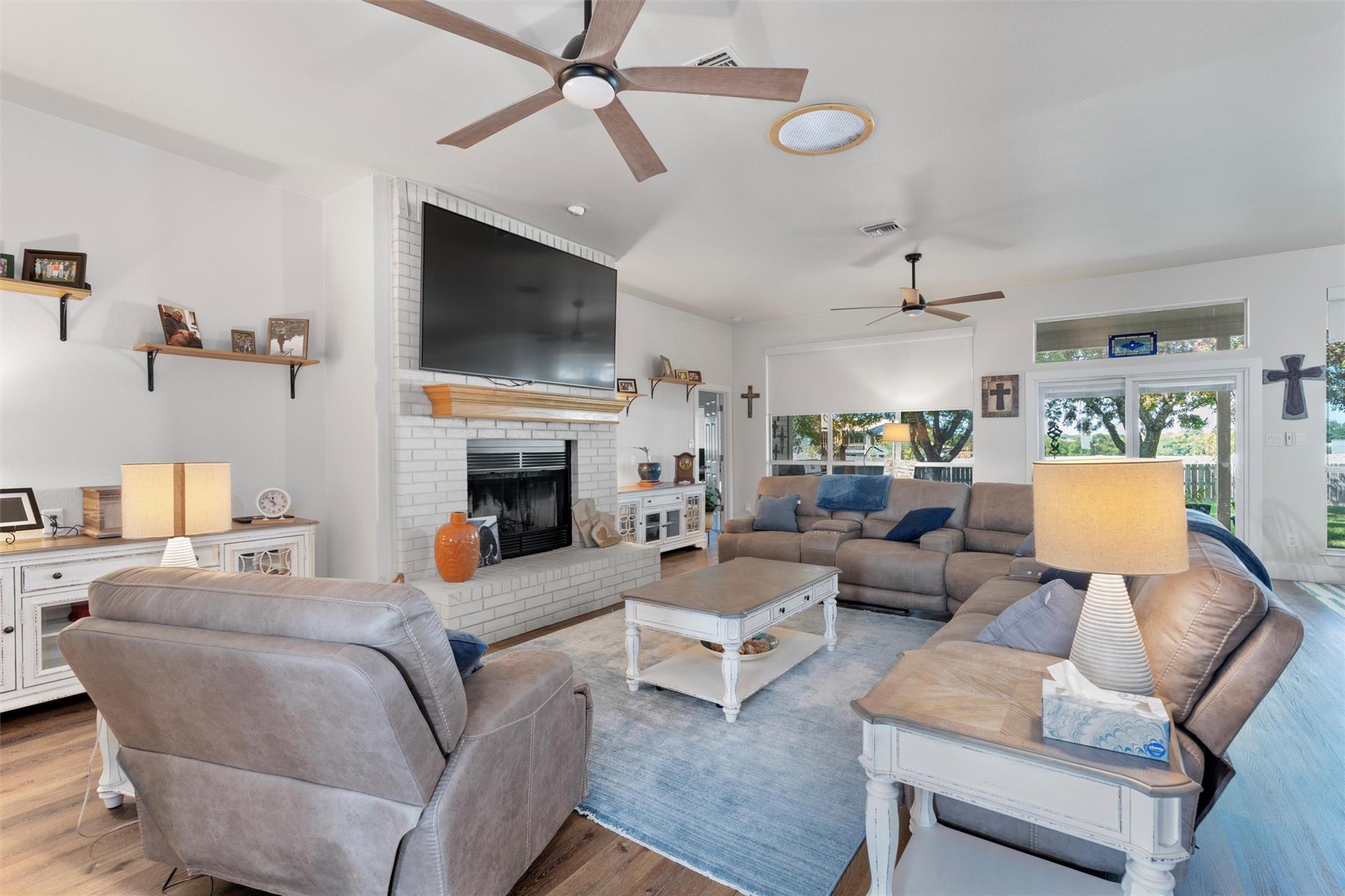 8000 County Road 110 Rd, Round Rock, TX 78665