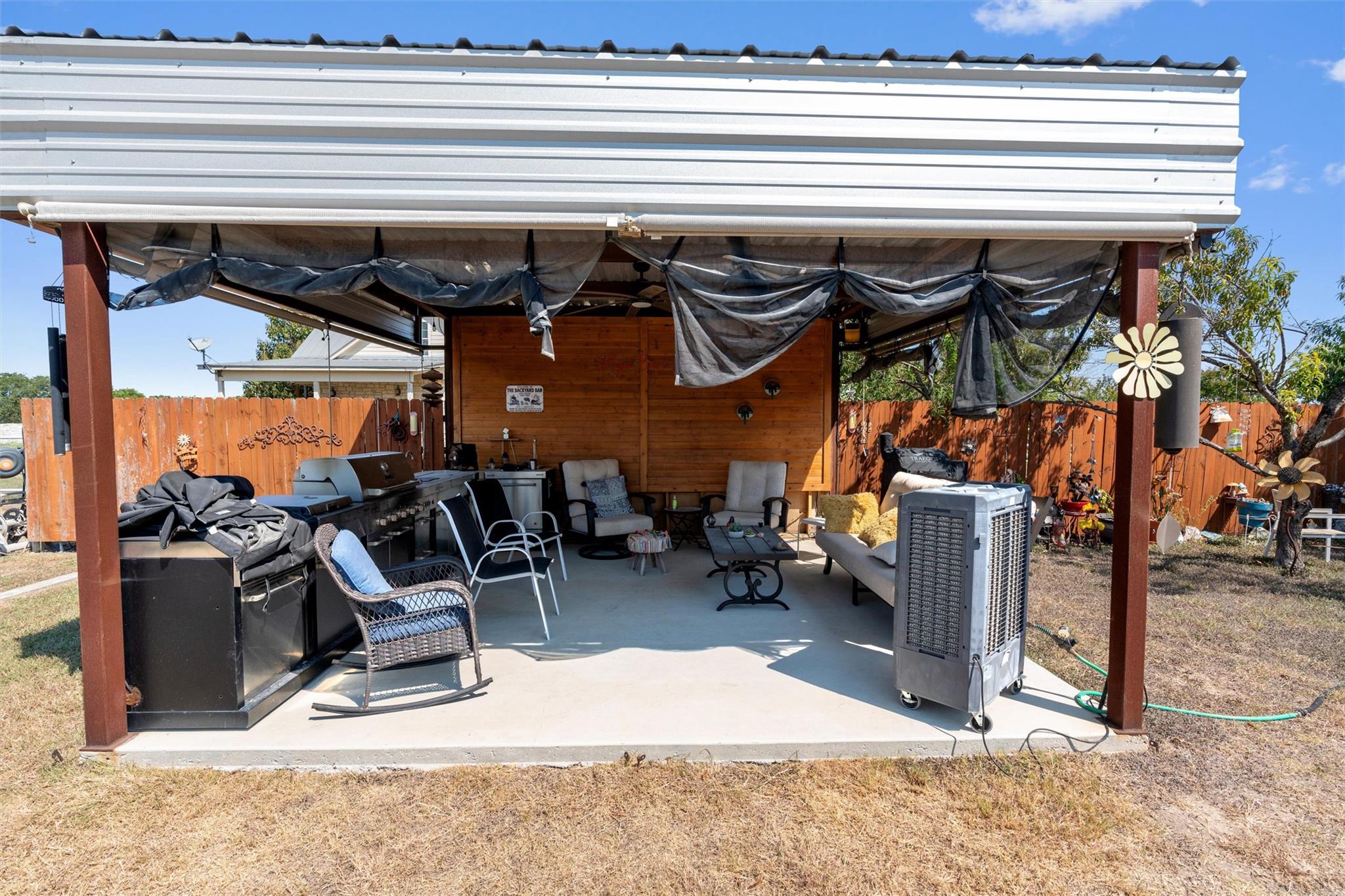 8000 County Road 110 Rd, Round Rock, TX 78665