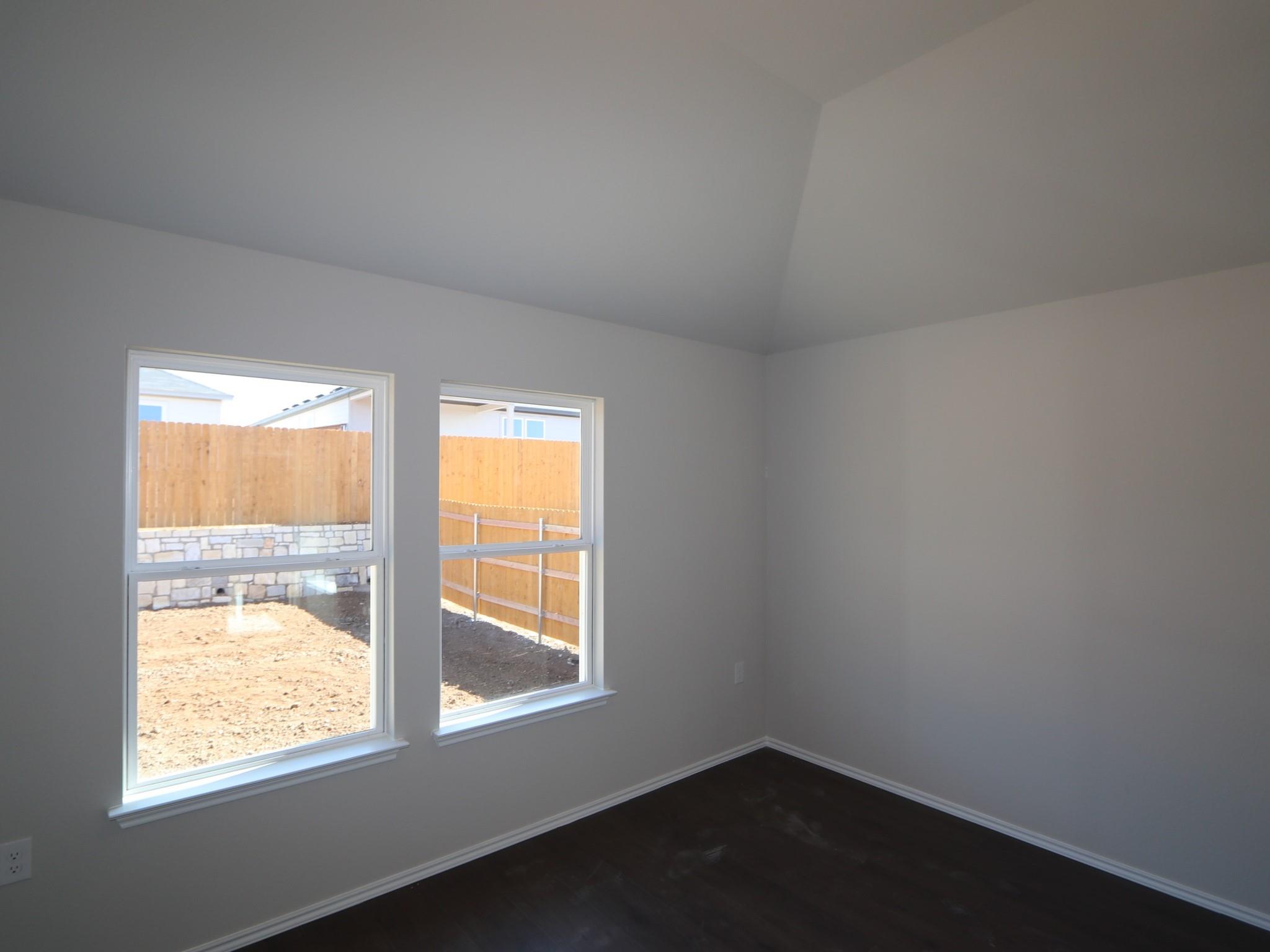 9121 Furman Dr, Austin, TX 78747