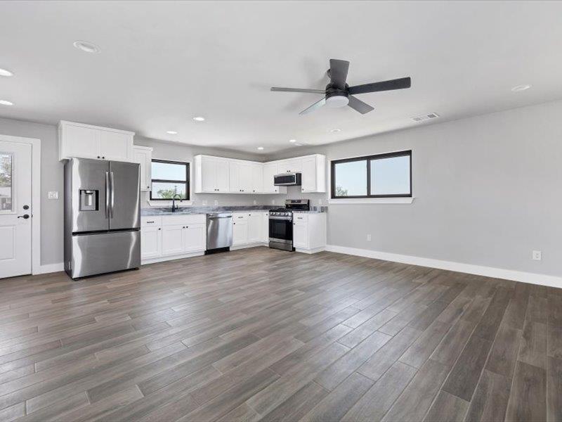 2719 Post Oak Rd, Webberville, TX 78653