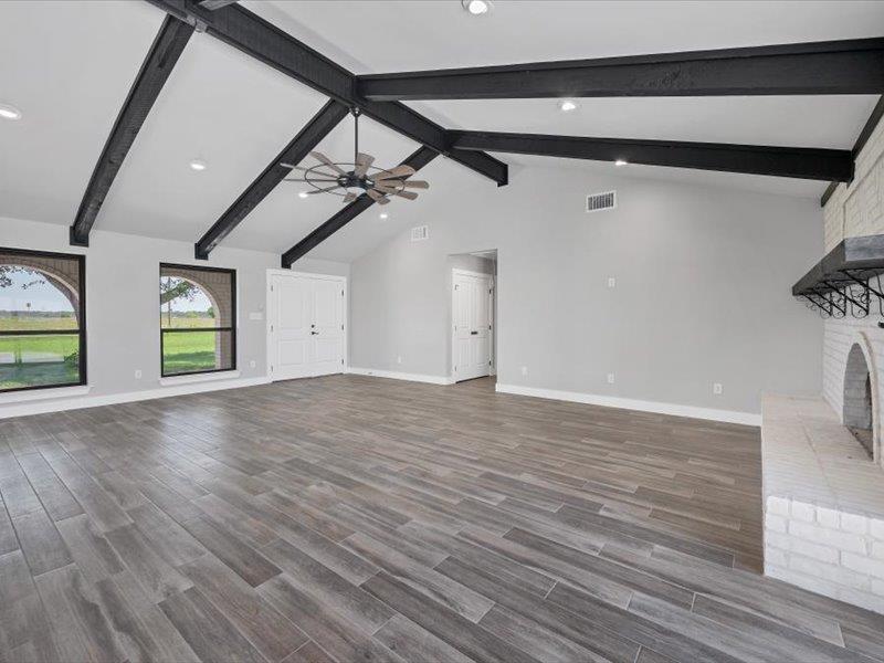 2719 Post Oak Rd, Webberville, TX 78653