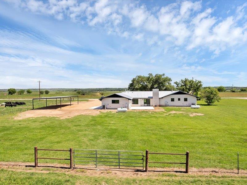 2719 Post Oak Rd, Webberville, TX 78653