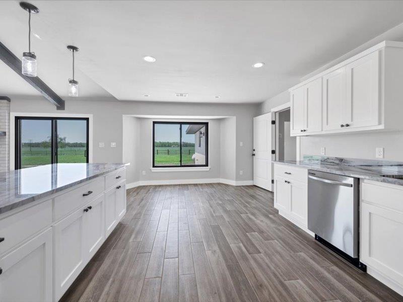 2719 Post Oak Rd, Webberville, TX 78653