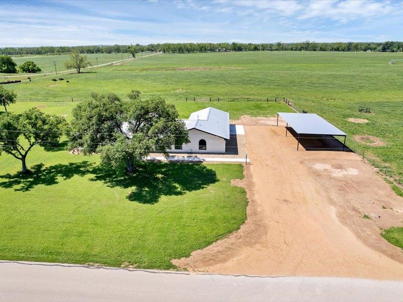 2719 Post Oak Rd, Webberville, TX 78653