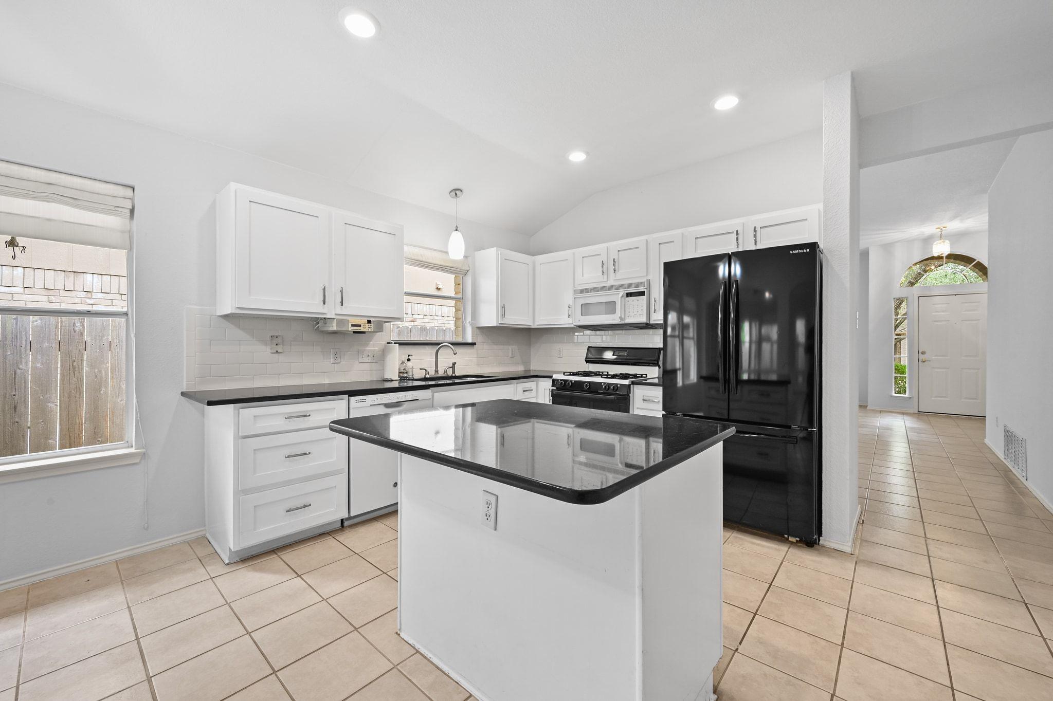 9401 Notches Dr, Austin, TX 78748