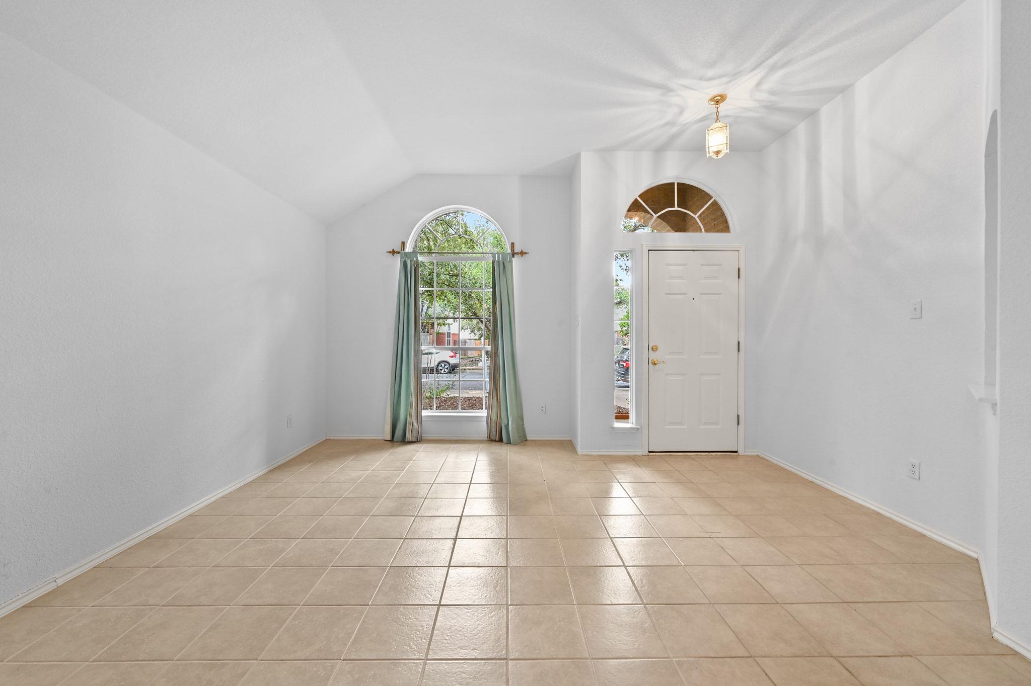 9401 Notches Dr, Austin, TX 78748