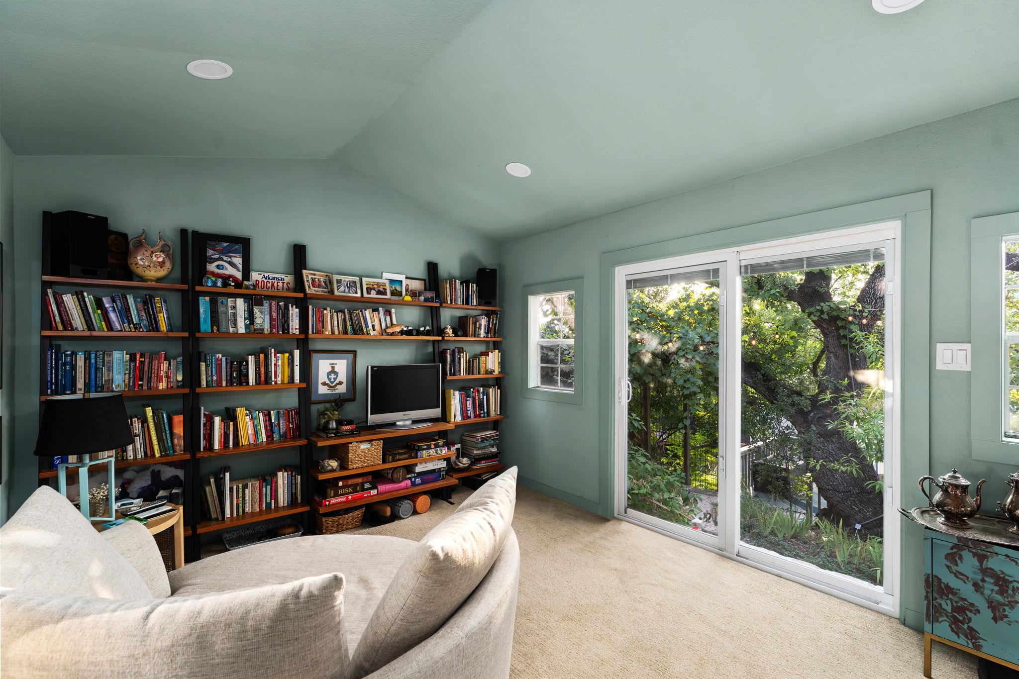 2007 Alameda Dr, Austin, TX 78704