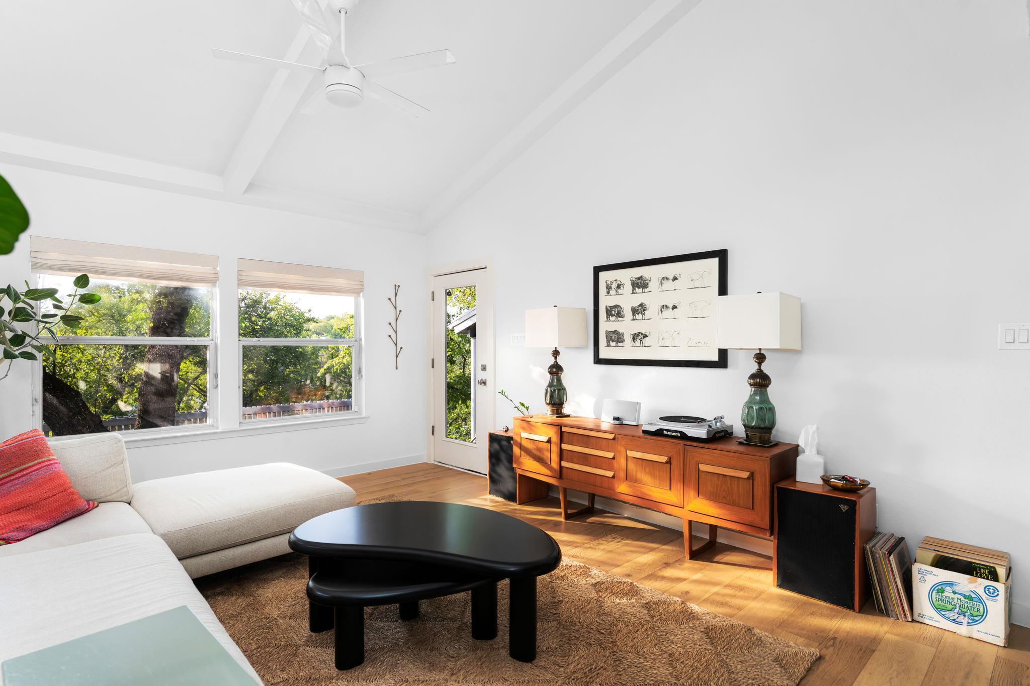 2007 Alameda Dr, Austin, TX 78704