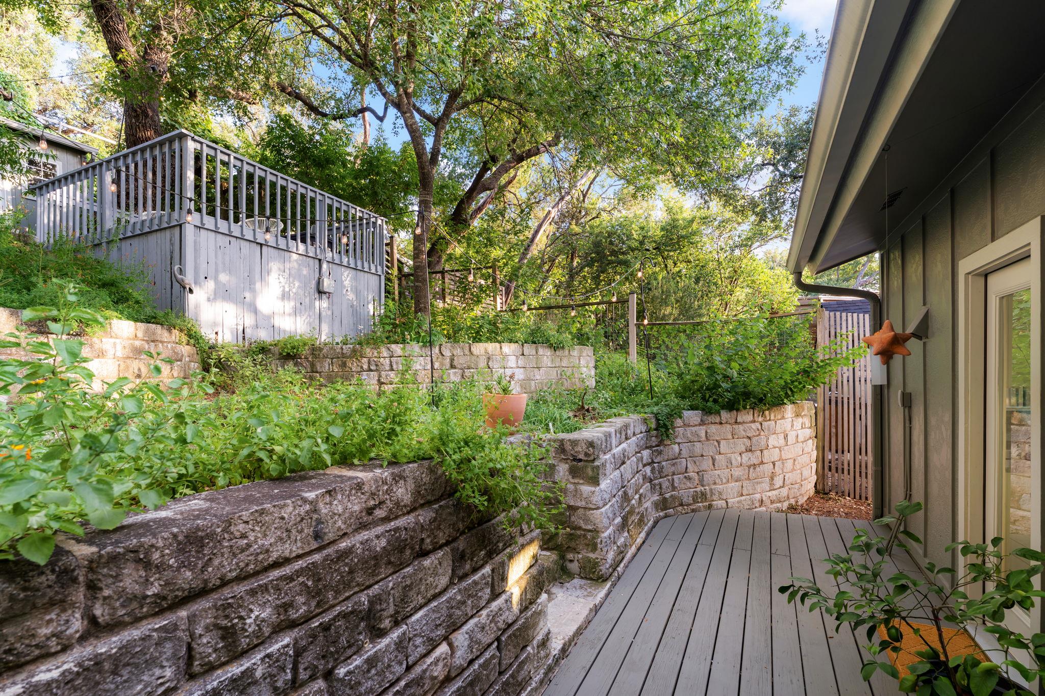 2007 Alameda Dr, Austin, TX 78704