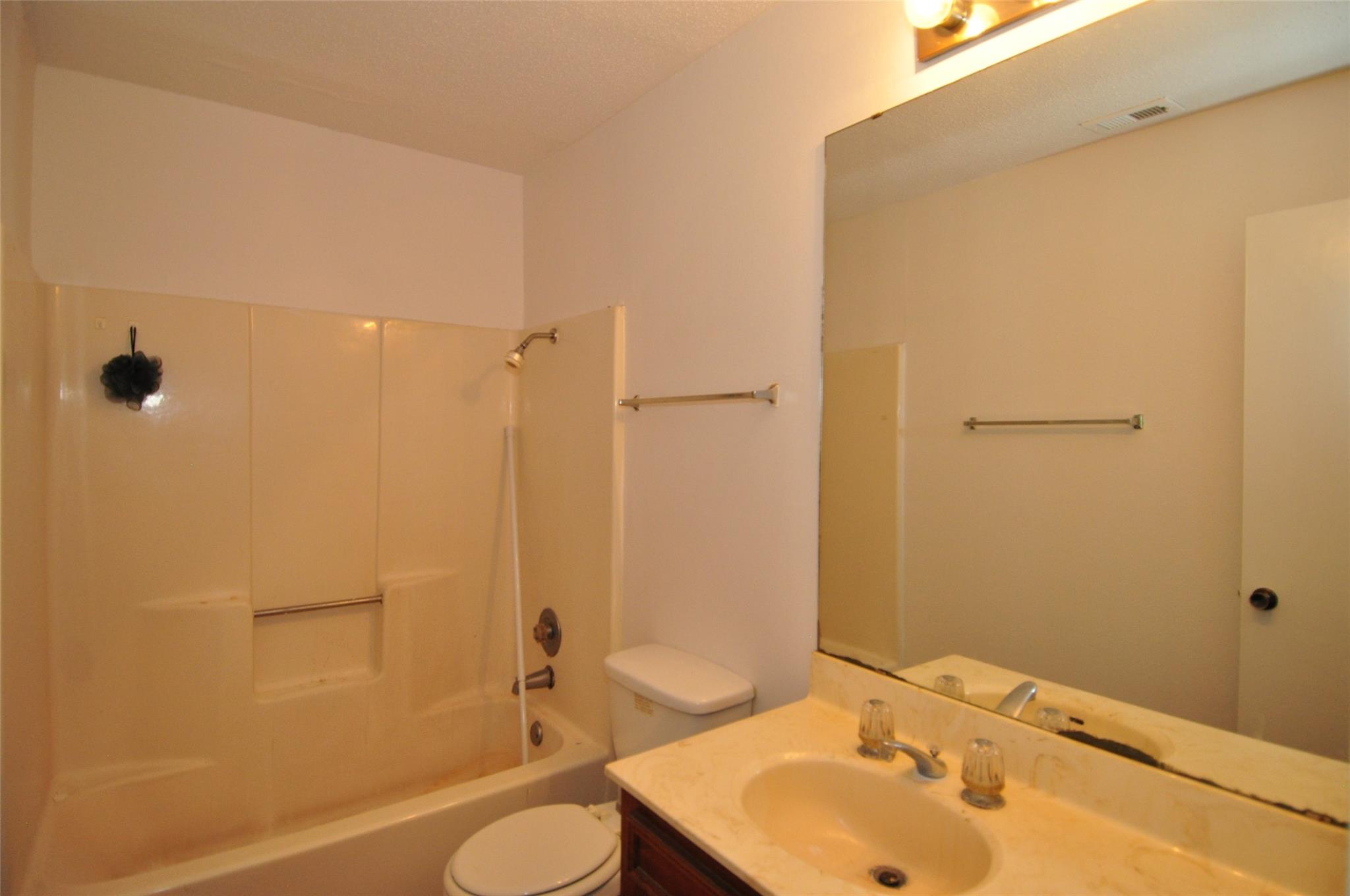 10616 Mellow Meadows Dr, 27D Dr # 27D, Austin, TX 78750