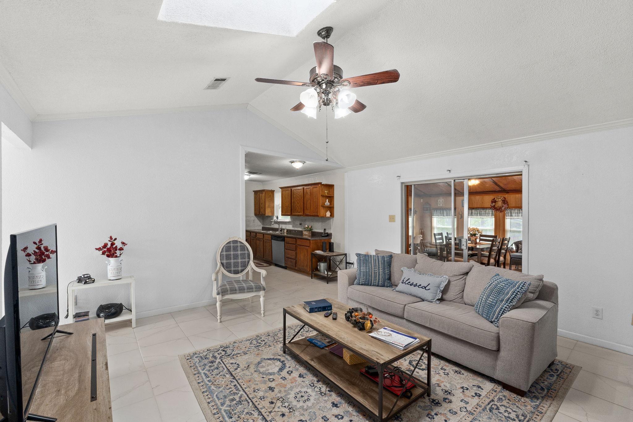 107 Hardeman St, Copperas Cove, TX 76522