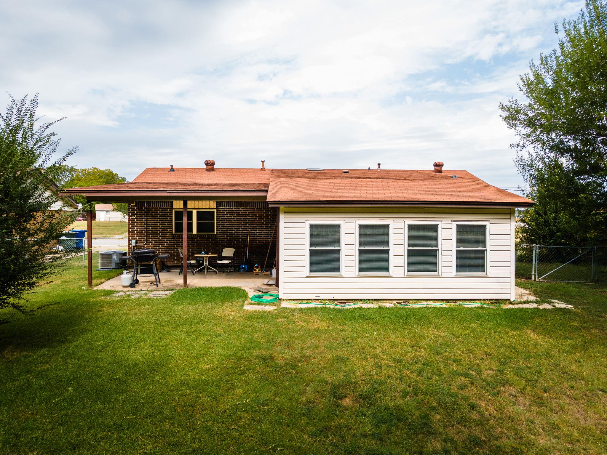 107 Hardeman St, Copperas Cove, TX 76522