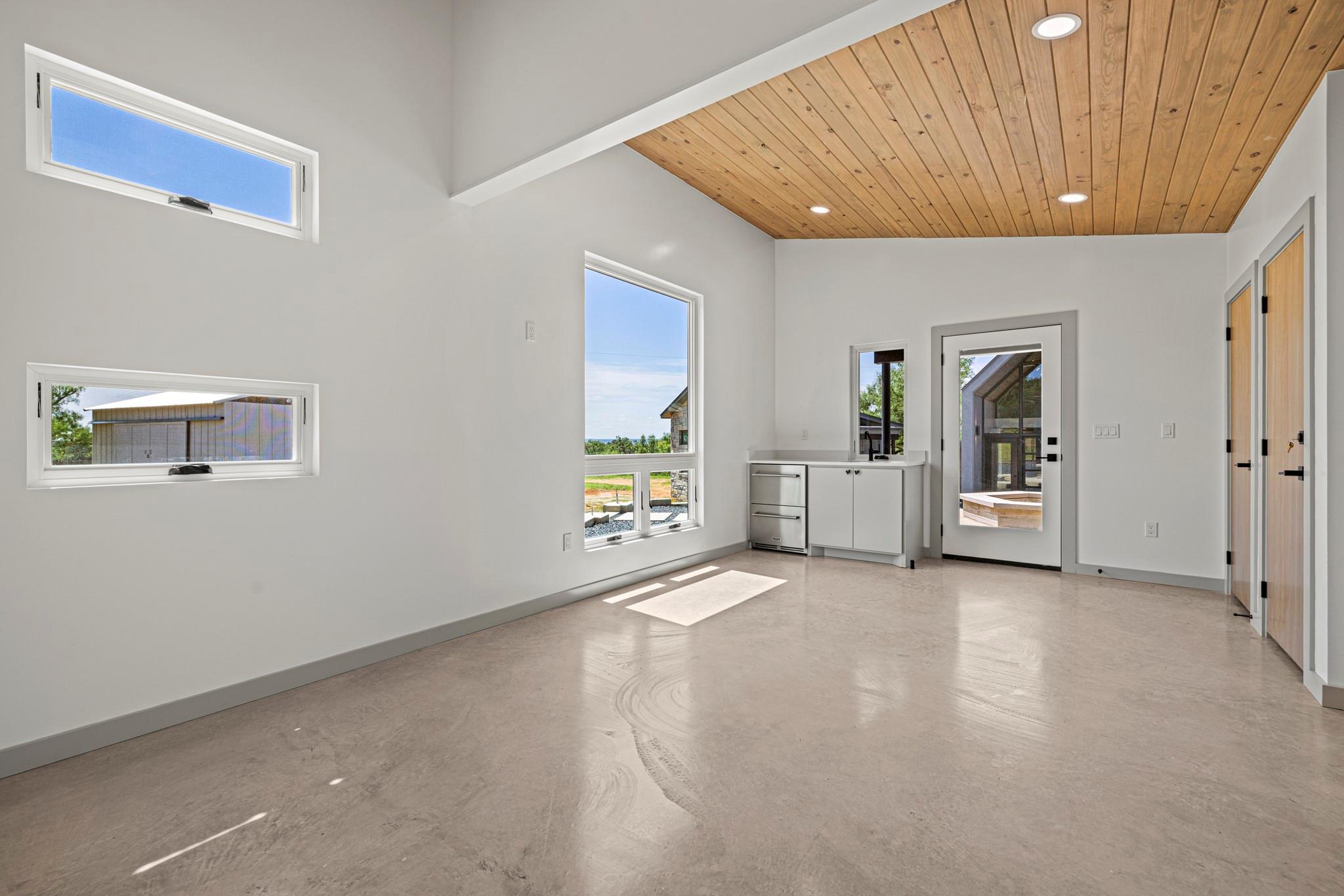 1825 Onion Creek Rd, Mason, TX 78618