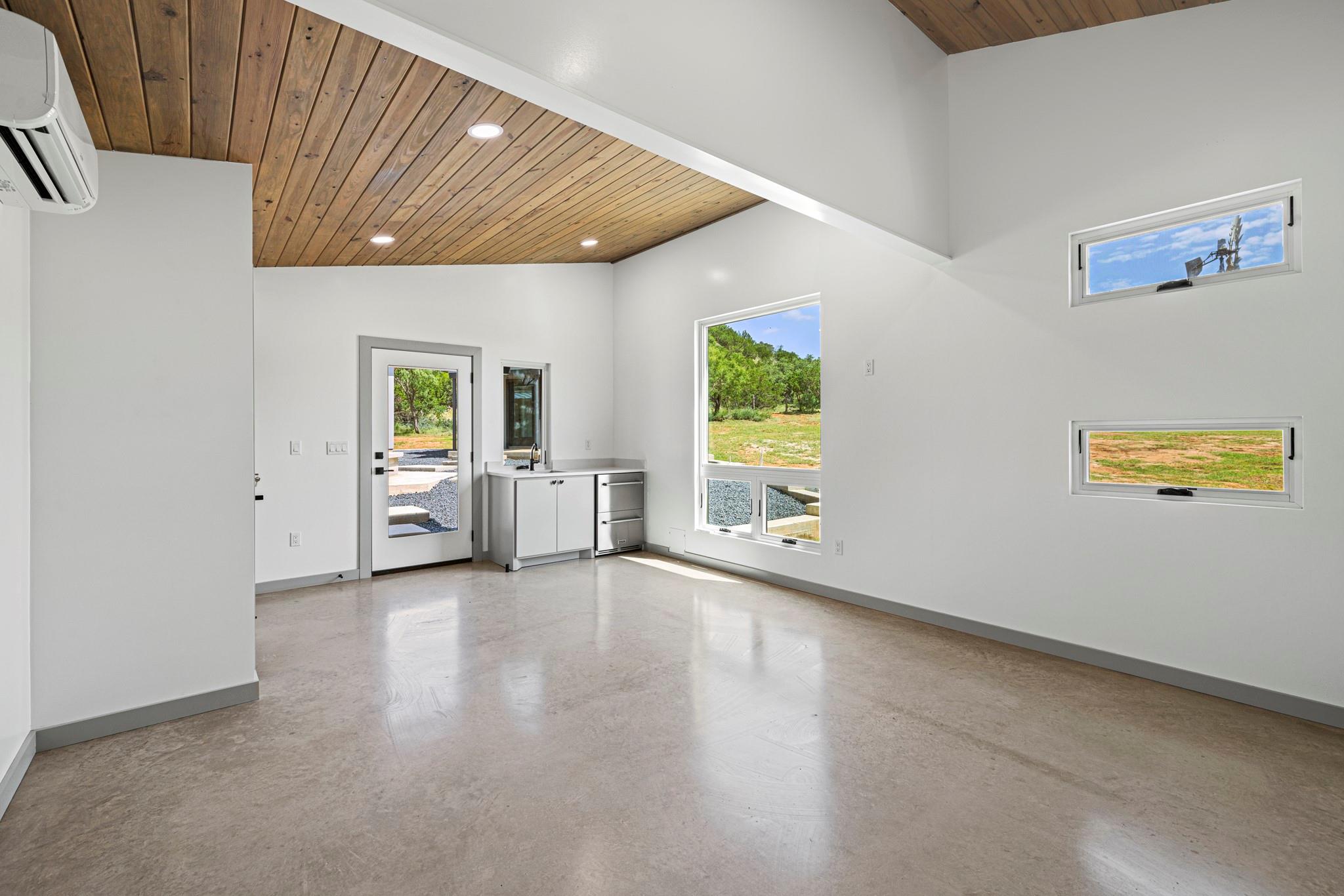 1825 Onion Creek Rd, Mason, TX 78618