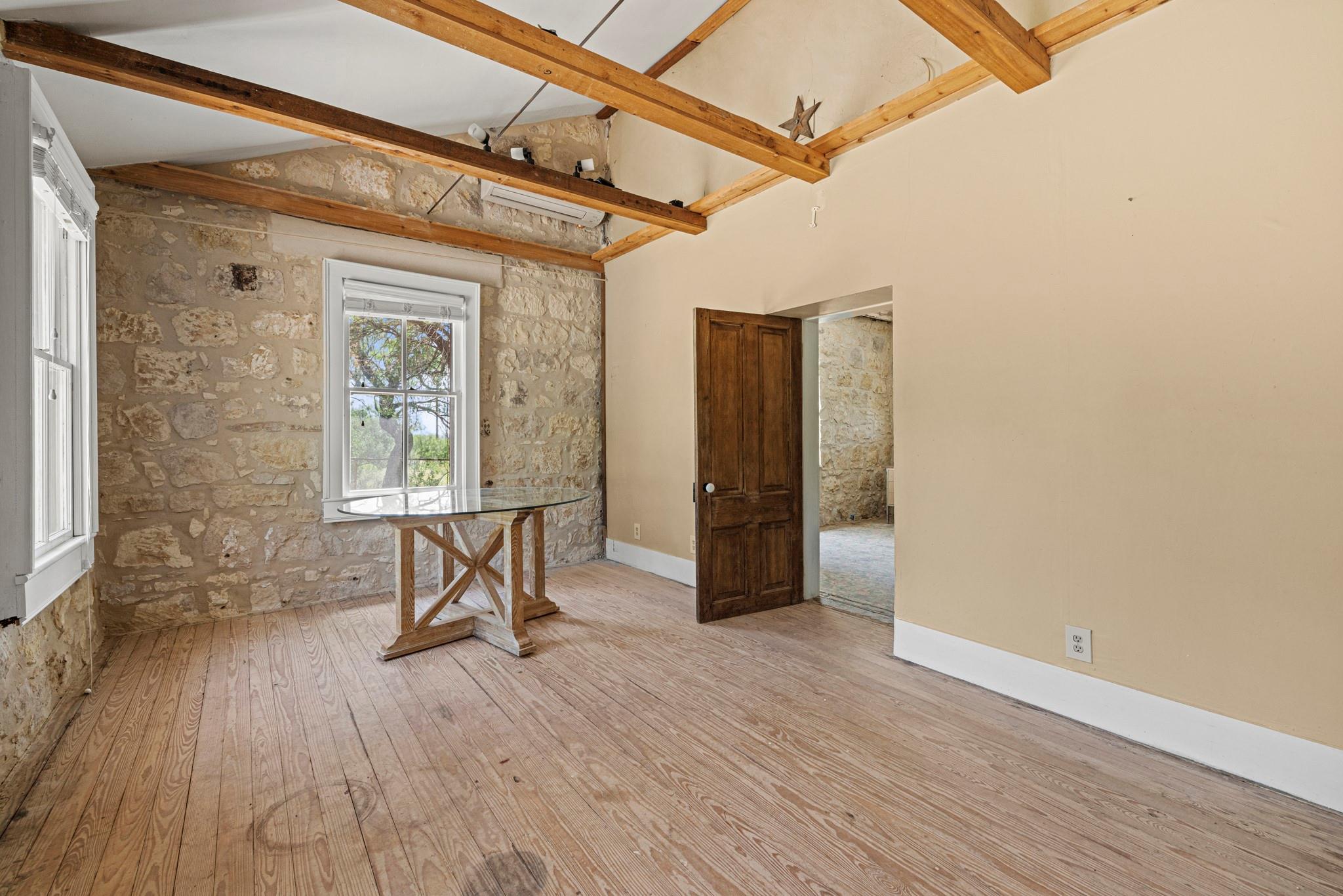 1825 Onion Creek Rd, Mason, TX 78618