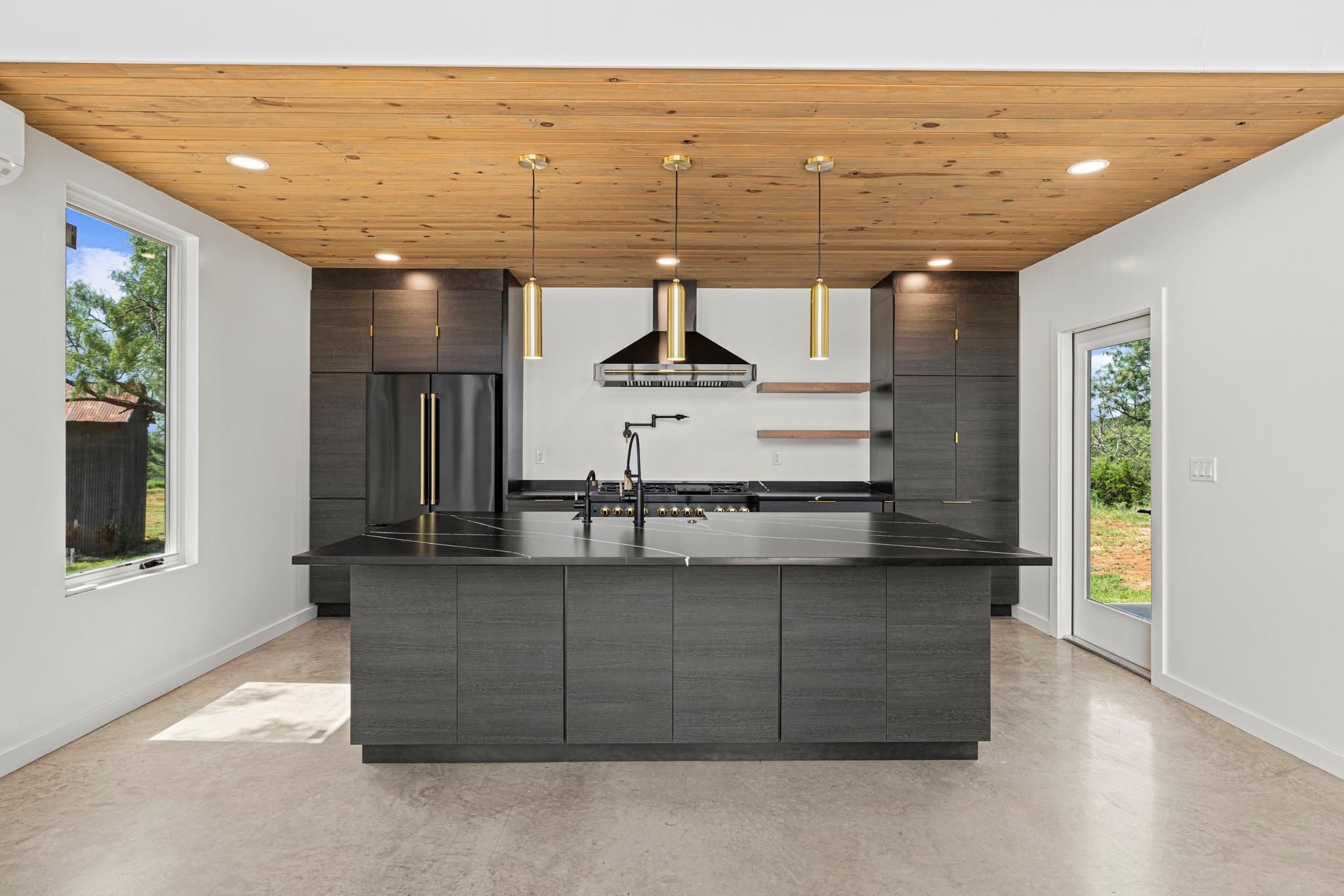 1825 Onion Creek Rd, Mason, TX 78618