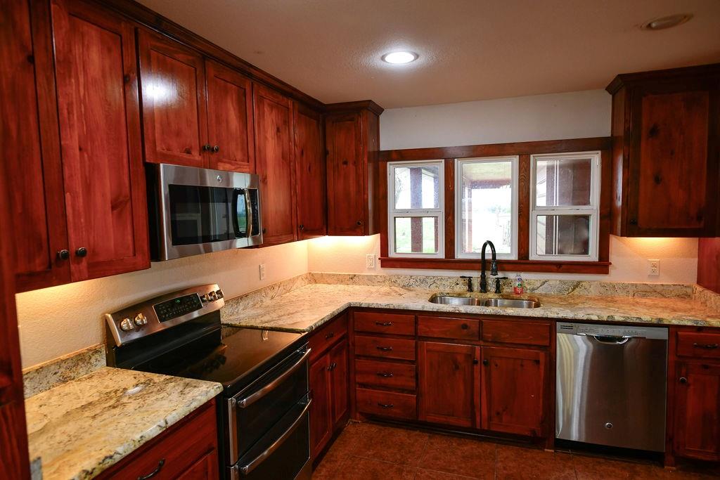 12300 Fm 1105, Bartlett, TX 76511