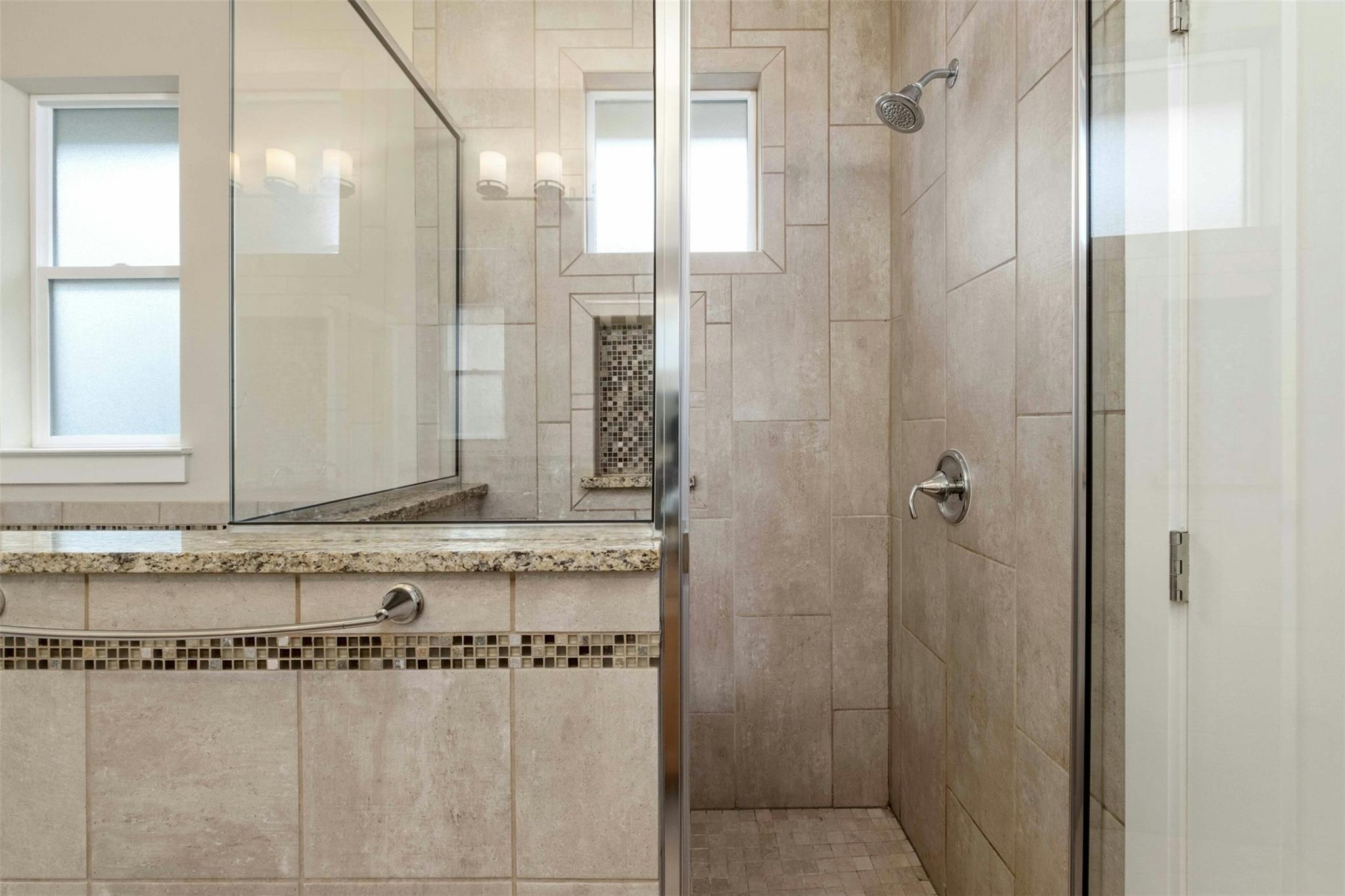 4008 Valley View Rd # B, Austin, TX 78704