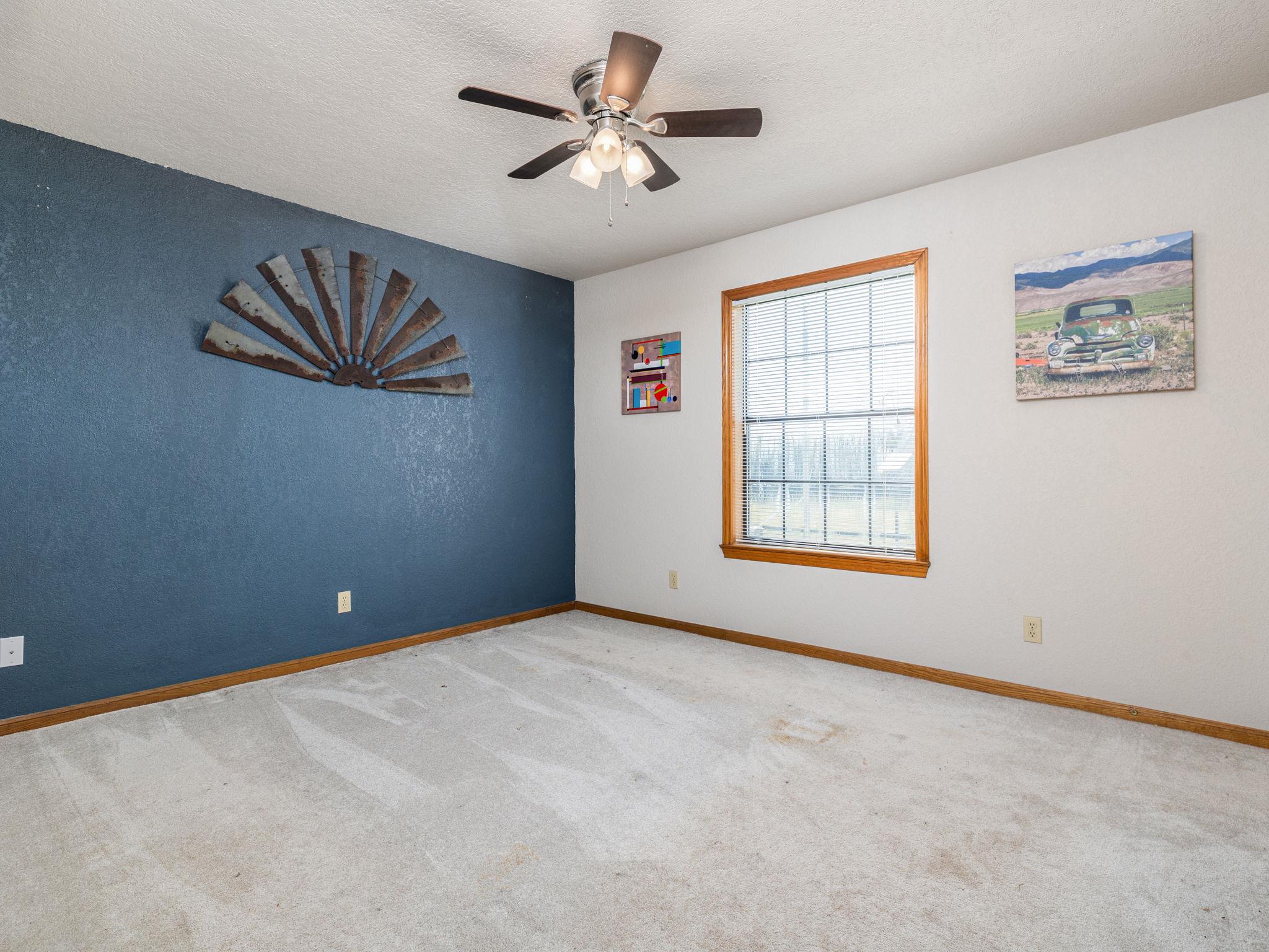 1045 Private Road 7005, Lexington, TX 78947