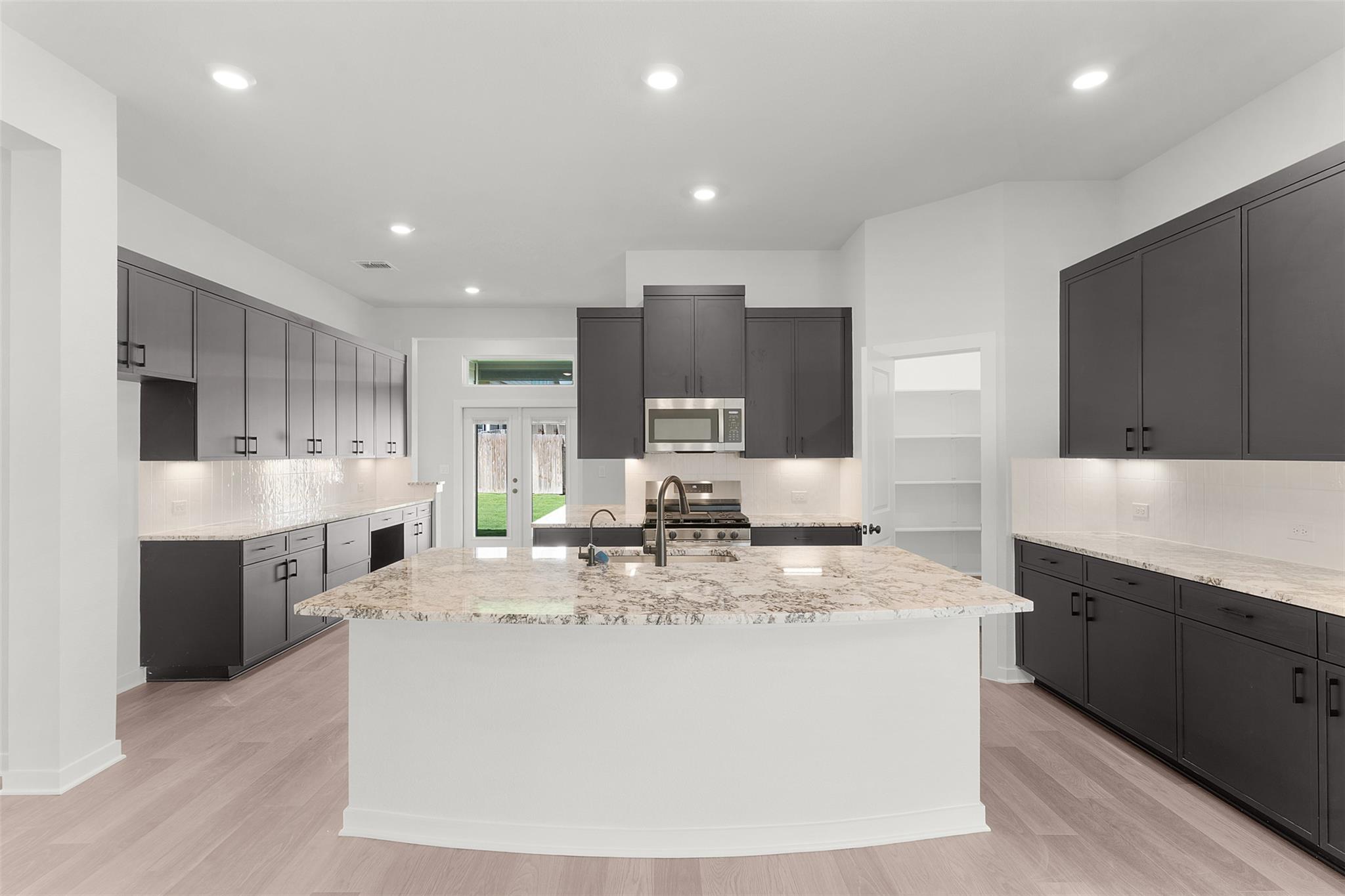 205 Horsemint Ln, Georgetown, TX 78633