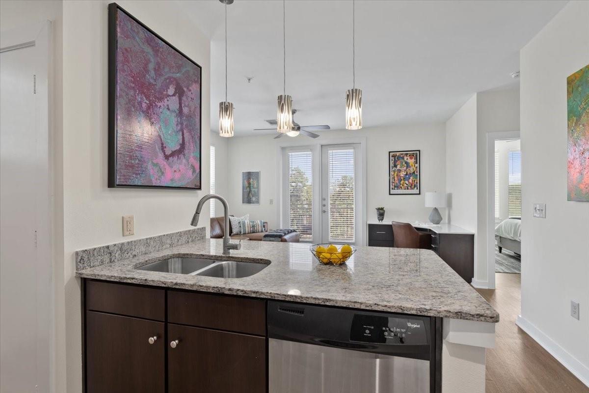 1900 Barton Springs Rd # 5001, Austin, TX 78704