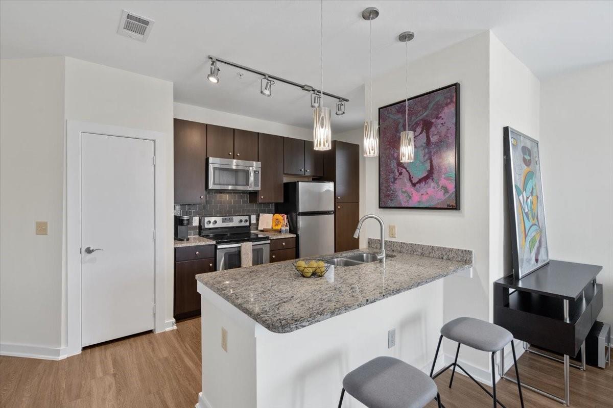 1900 Barton Springs Rd # 5001, Austin, TX 78704