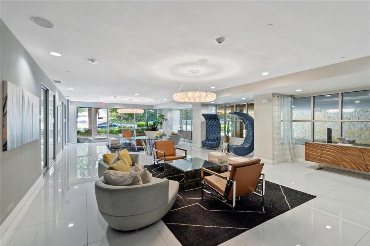 1900 Barton Springs Rd # 5001, Austin, TX 78704