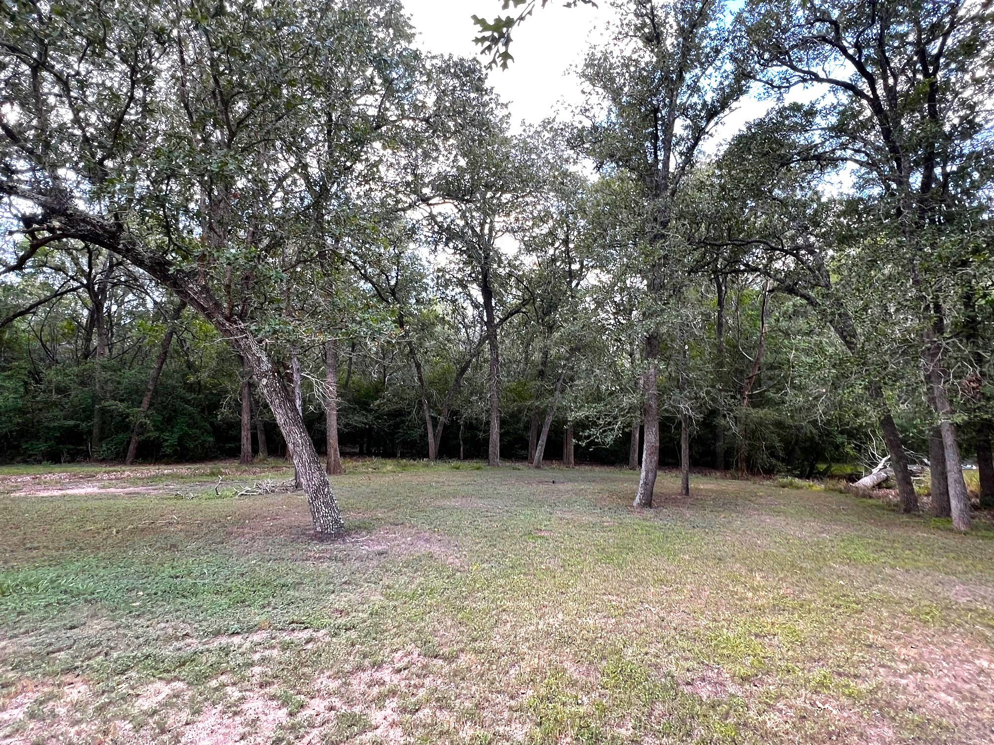 730 Panorama Rd, La Grange, TX 78945
