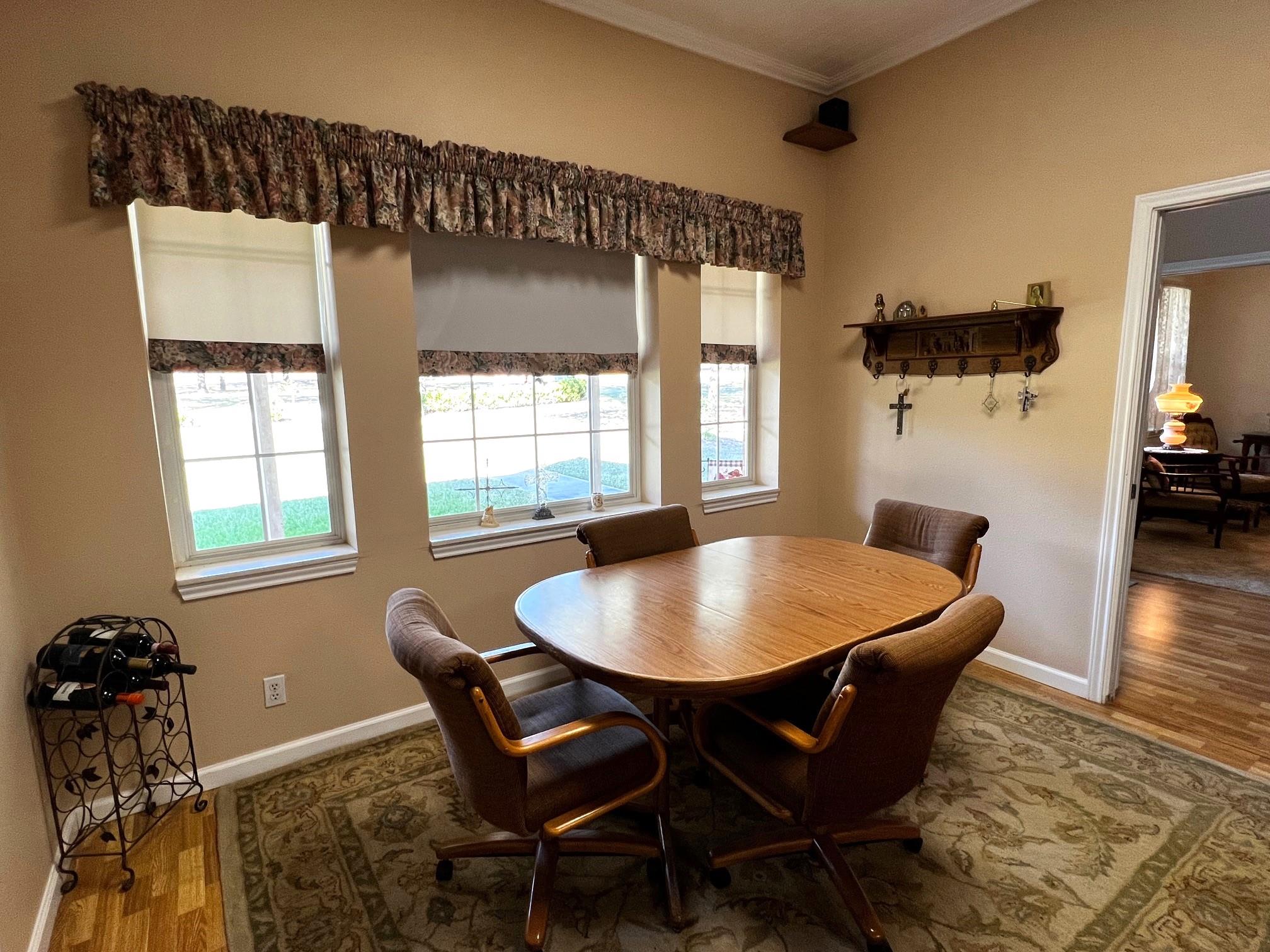 730 Panorama Rd, La Grange, TX 78945