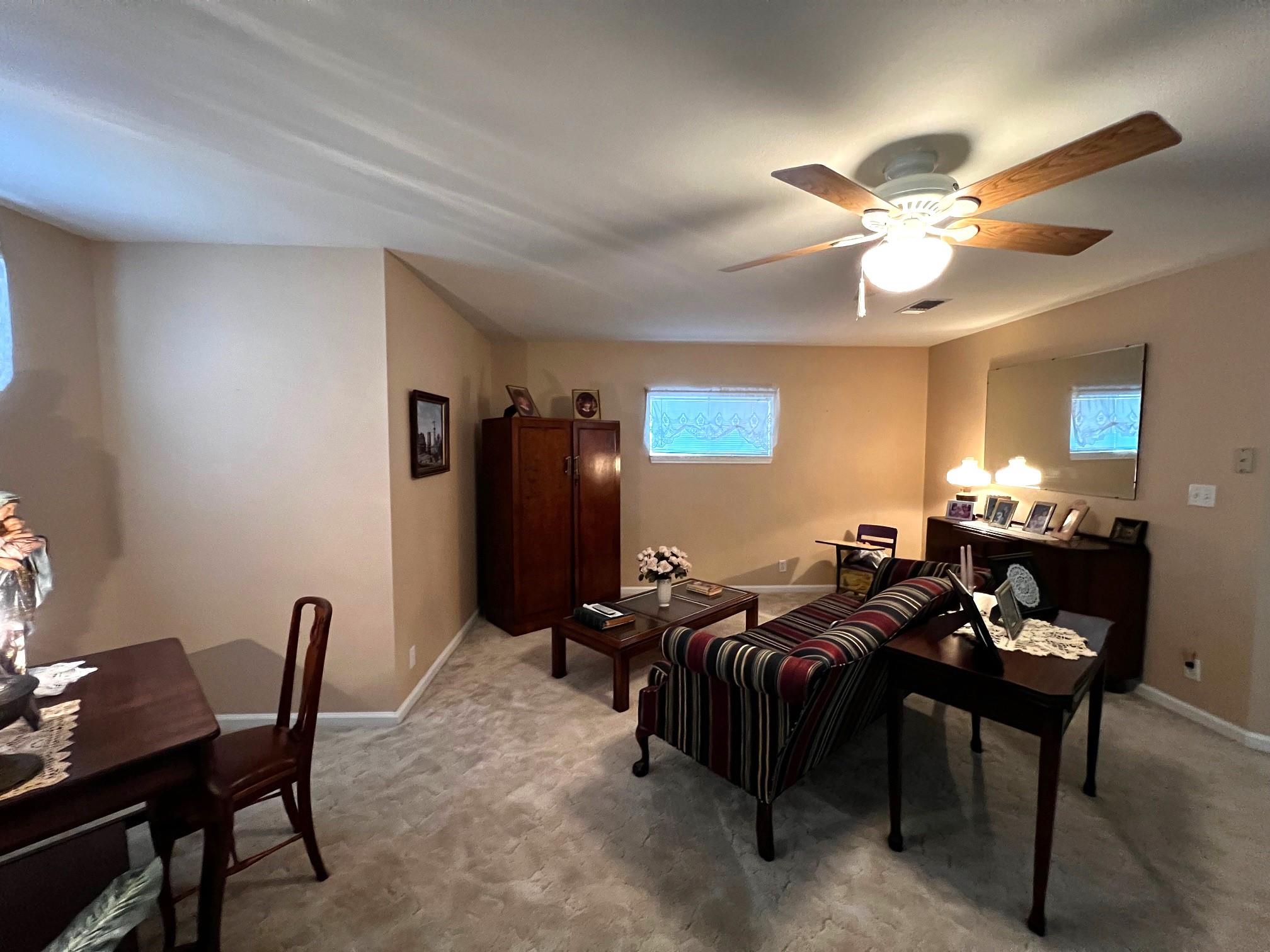 730 Panorama Rd, La Grange, TX 78945