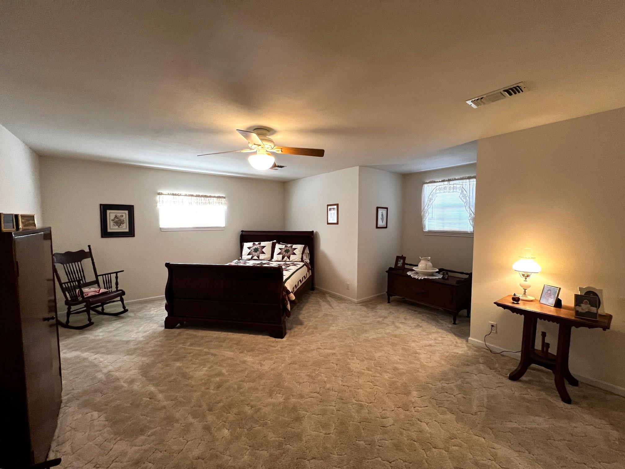 730 Panorama Rd, La Grange, TX 78945