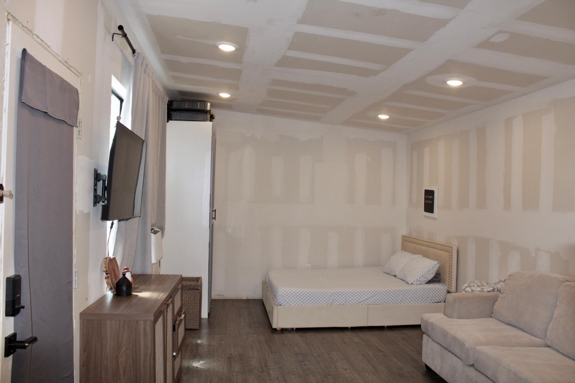 222 Powell Ln, Elgin, TX 78621